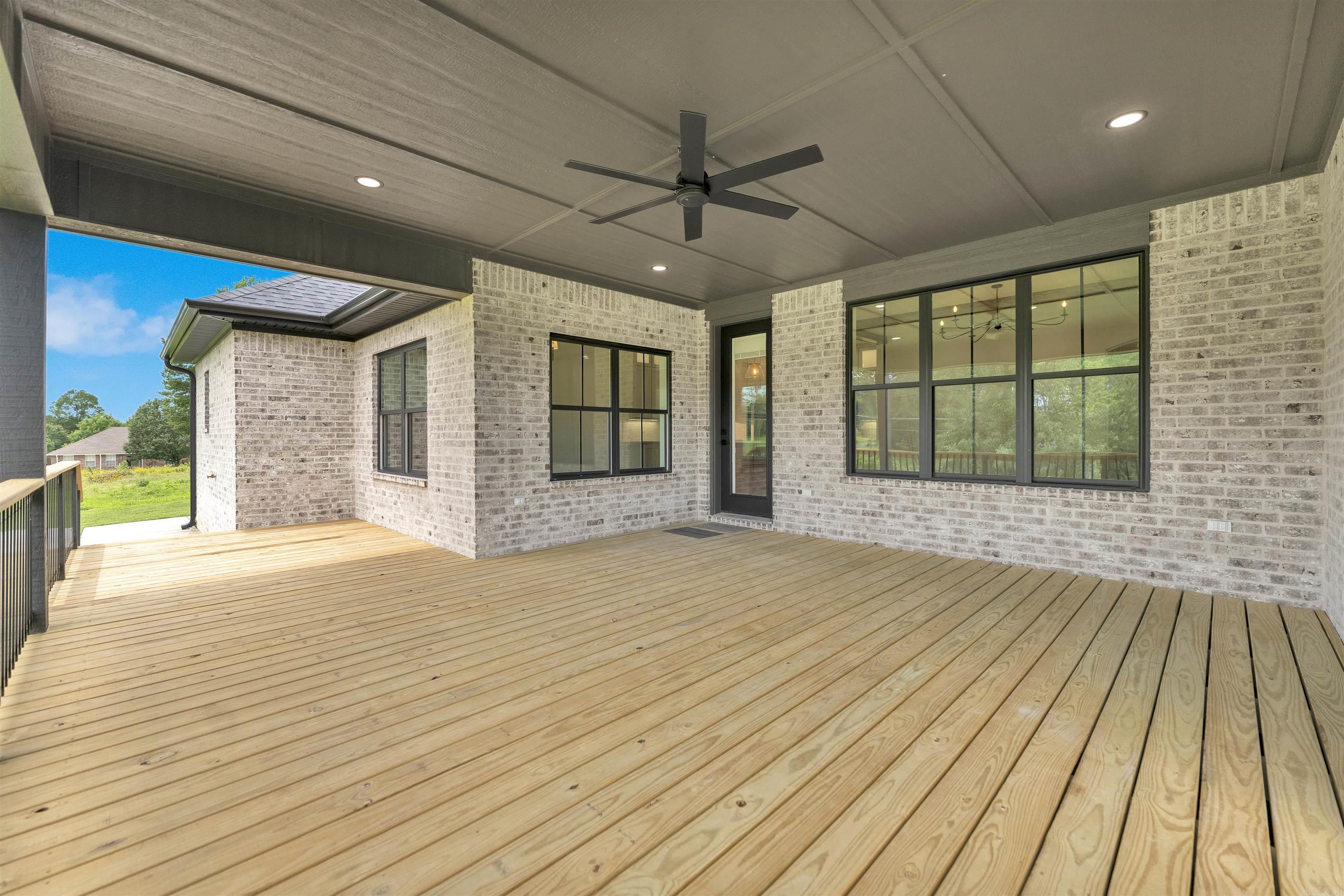 105 Laurie Dr  Mena, AR