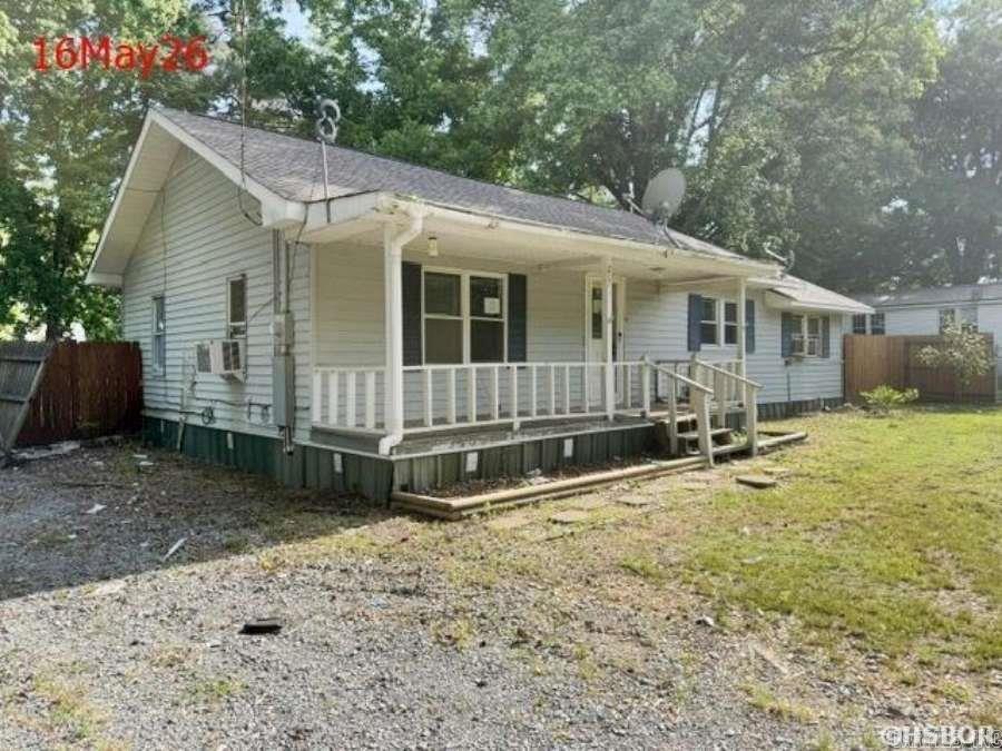 207 W First St  Poyen, AR