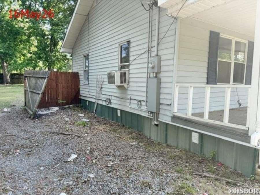 207 W First St  Poyen, AR
