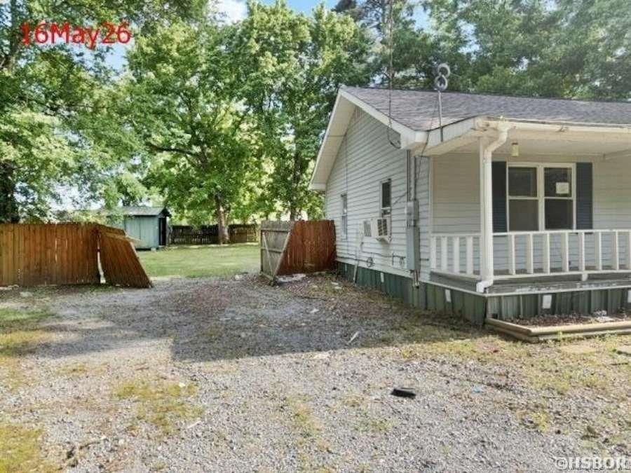 207 W First St  Poyen, AR