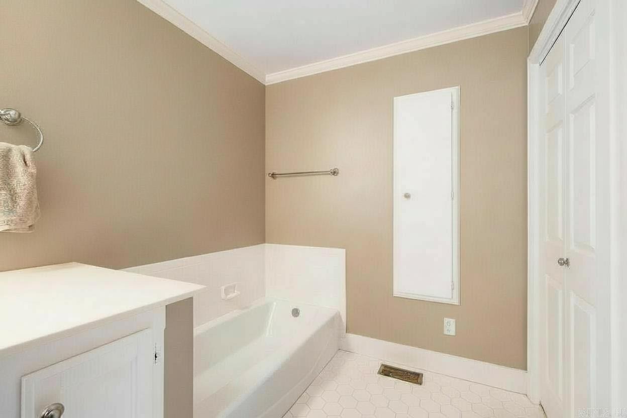 51 Saint Thomas  Little Rock, AR
