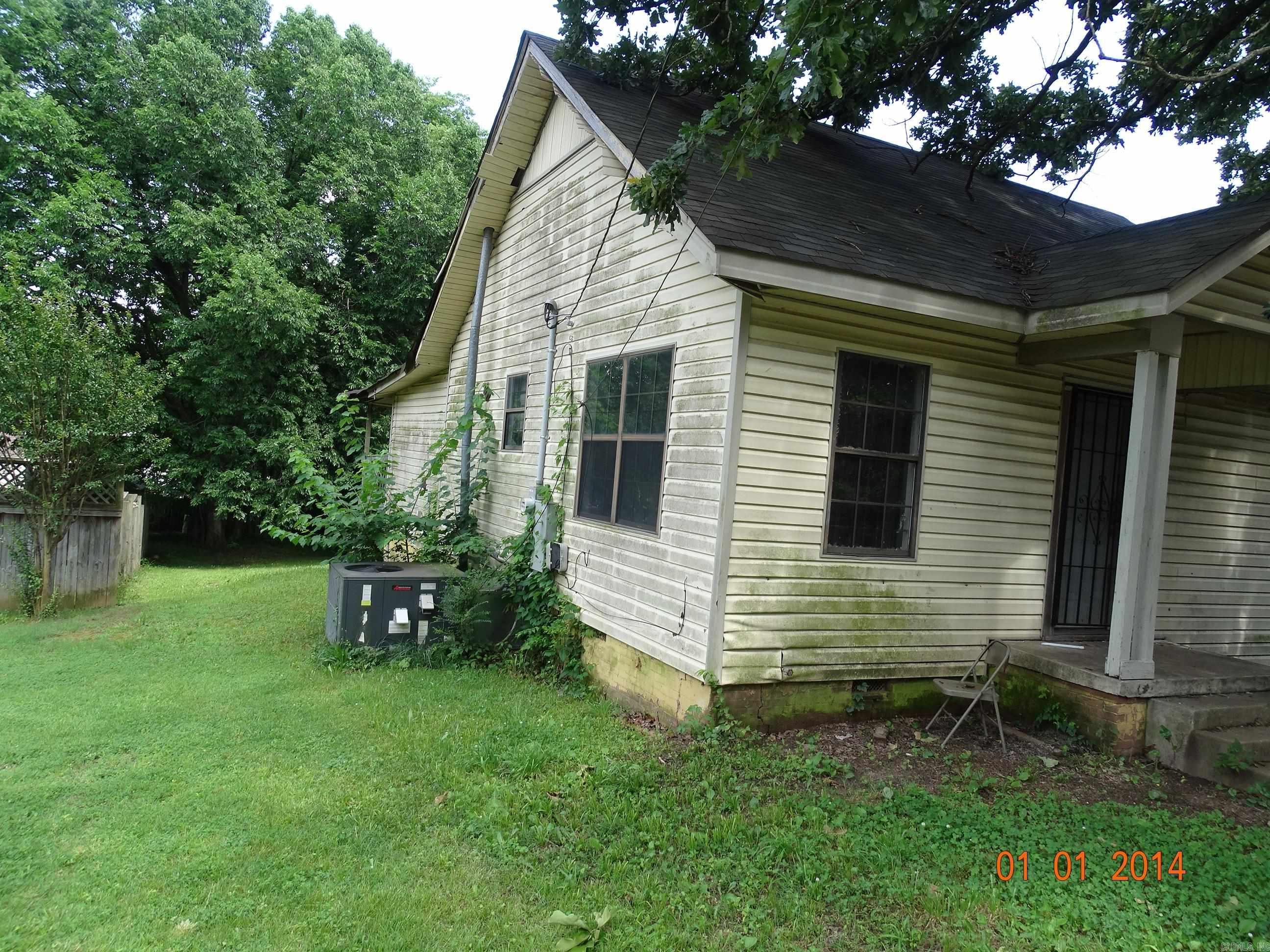 2715 Dr Martin Luther King  Little Rock, AR
