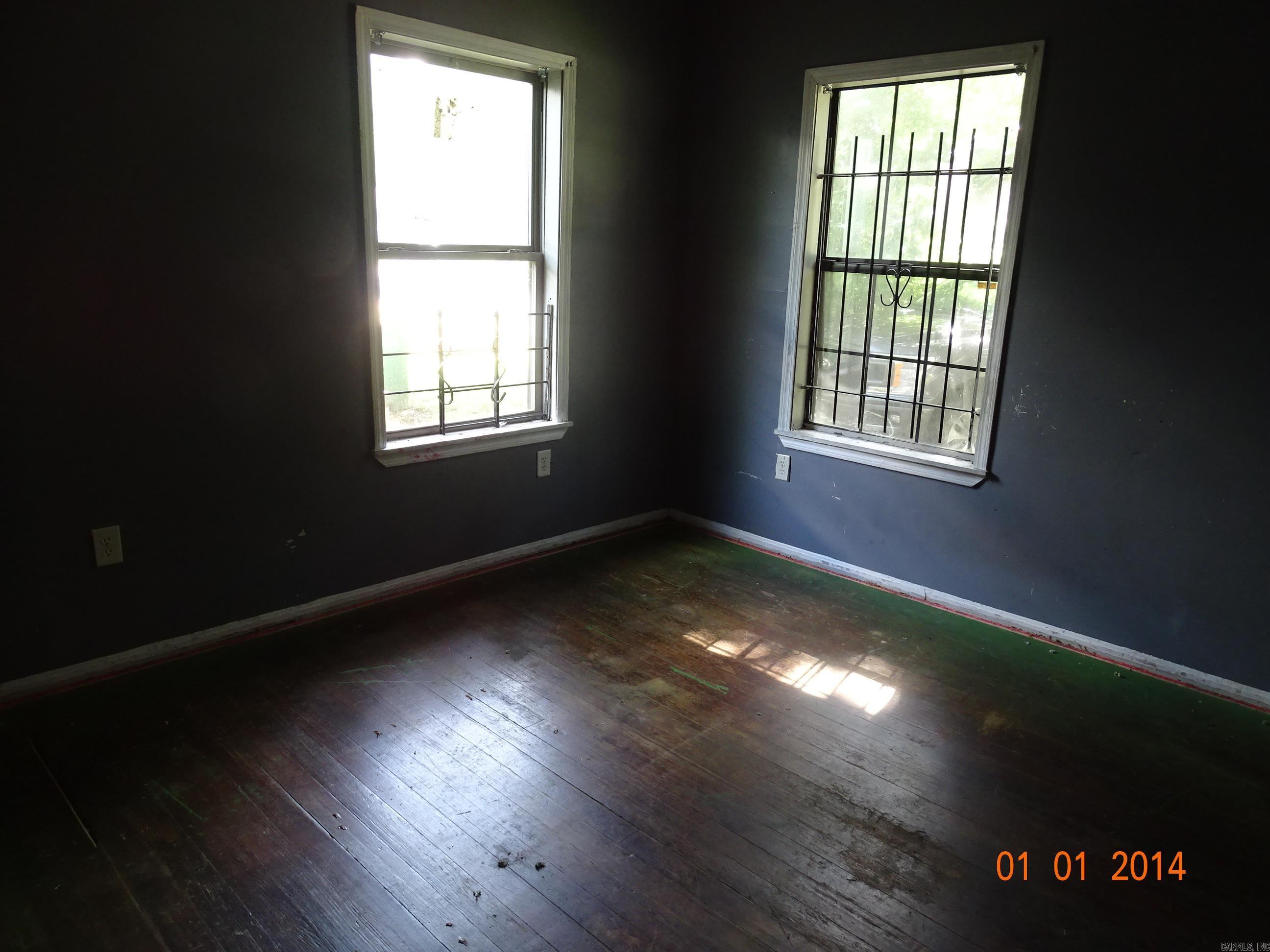 2715 Dr Martin Luther King  Little Rock, AR