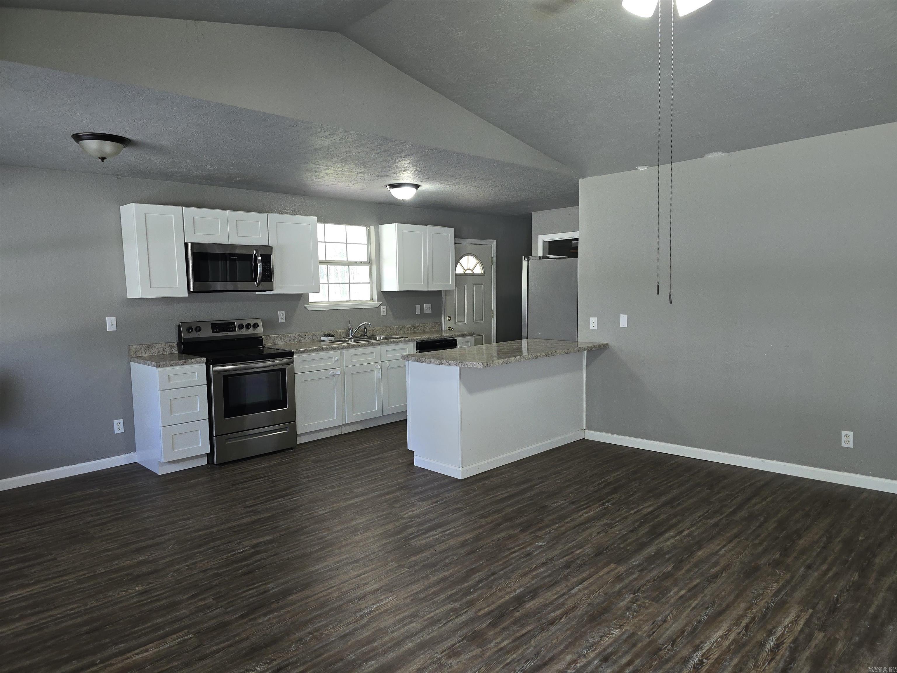 174 AR 9 Spur Highway Melbourne, AR 72556