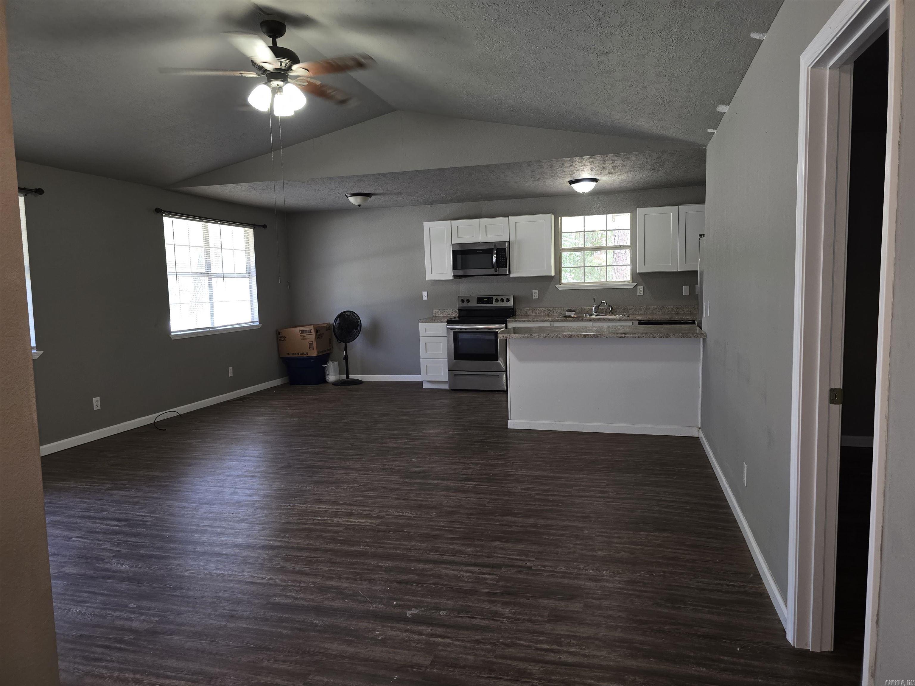 174 AR 9 Spur Highway Melbourne, AR 72556