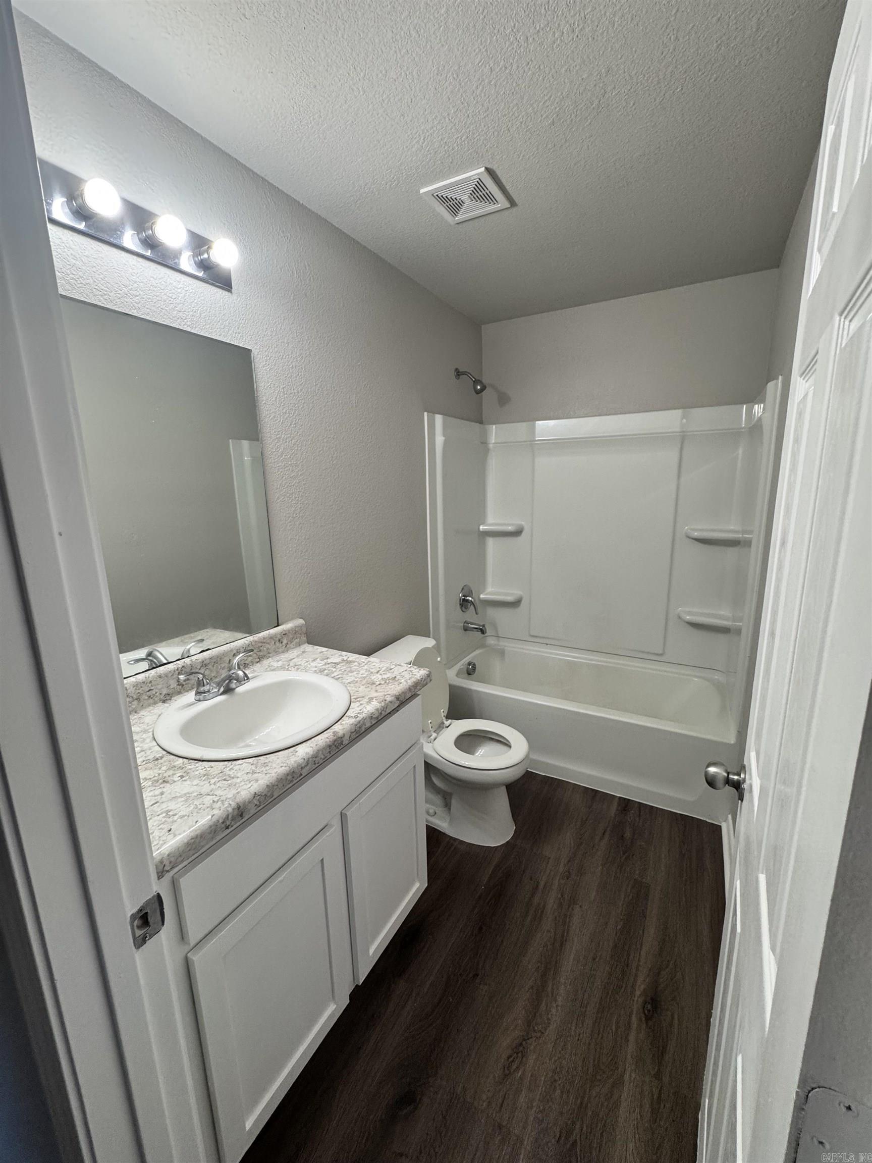 5041 Red Fox  Bauxite, AR