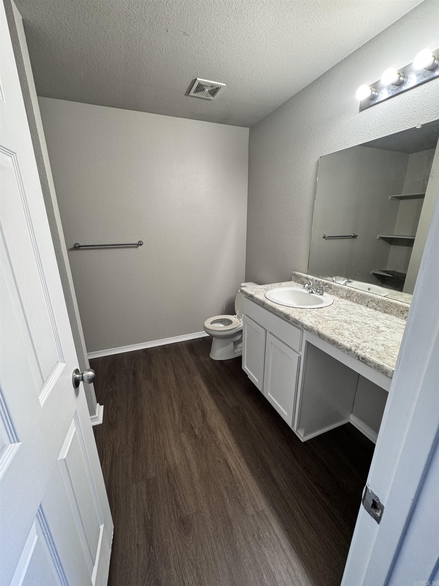 5041 Red Fox  Bauxite, AR