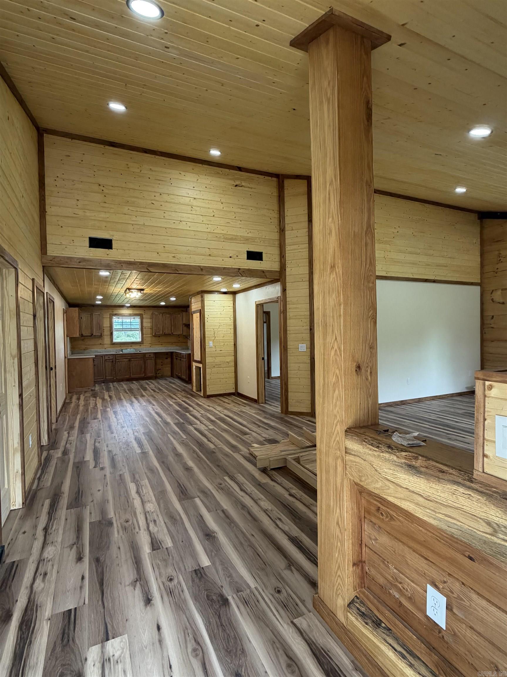113 Madelyn  Vandervoort, AR