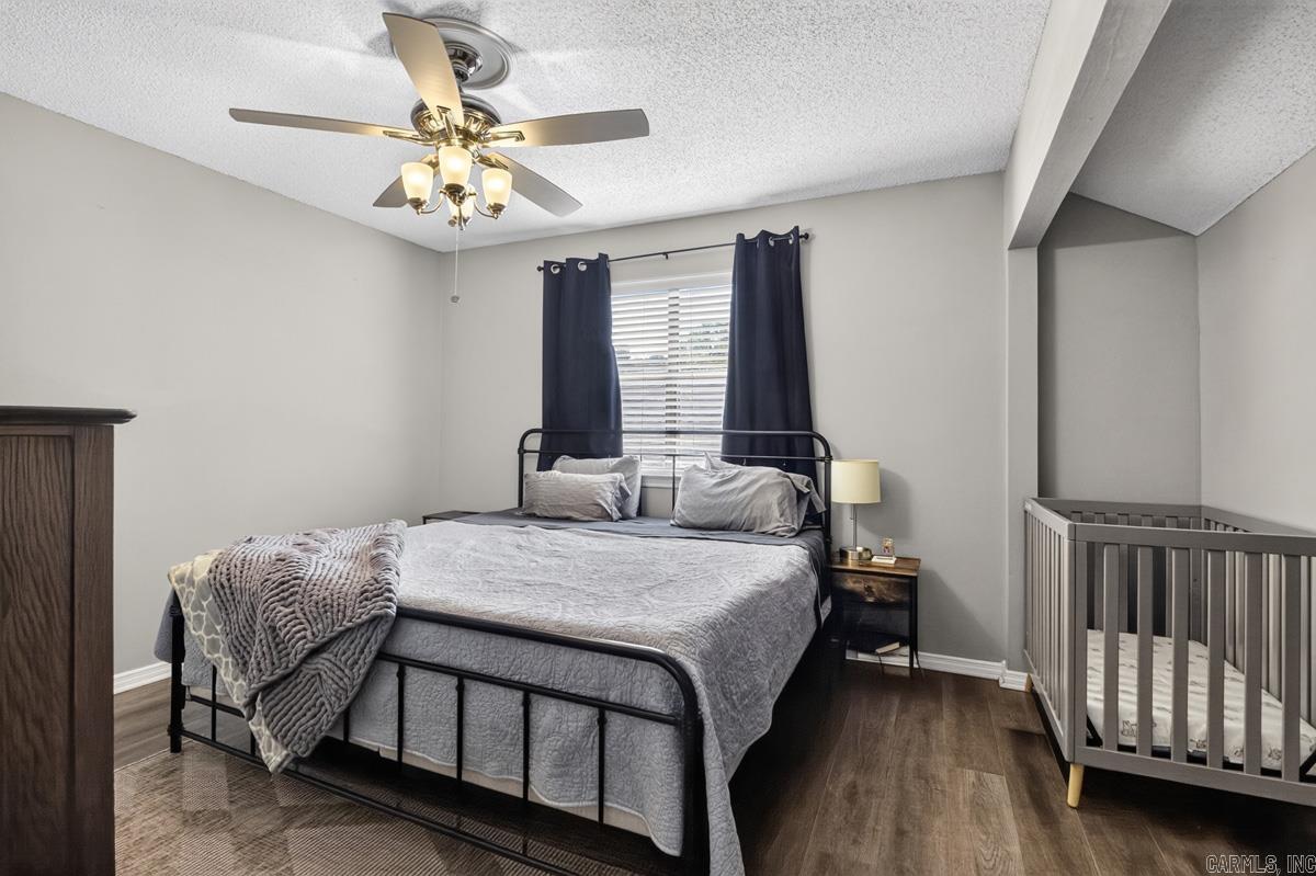 1 Page  Maumelle, AR