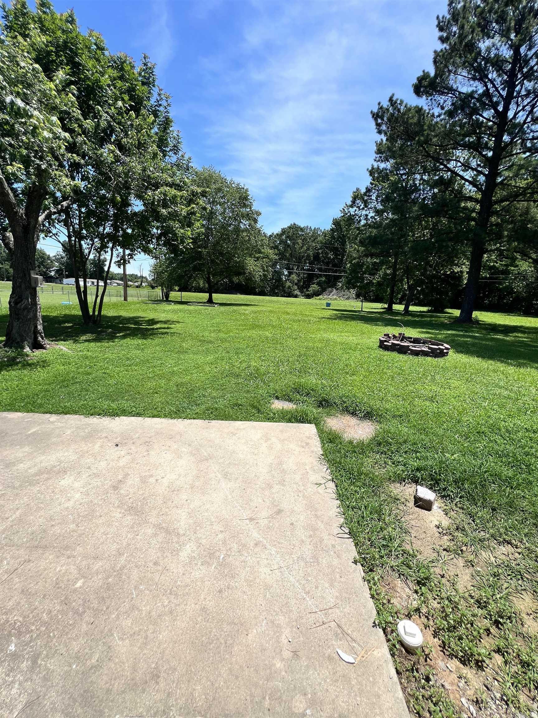 122 Holiday Terrace  Searcy, AR
