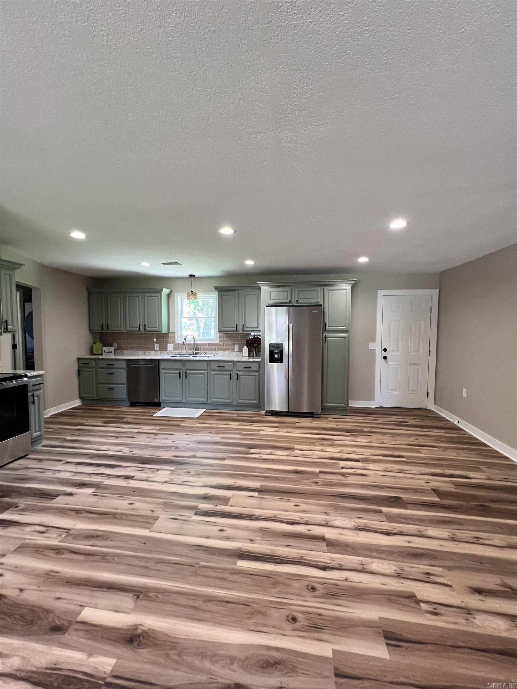 122 Holiday Terrace  Searcy, AR