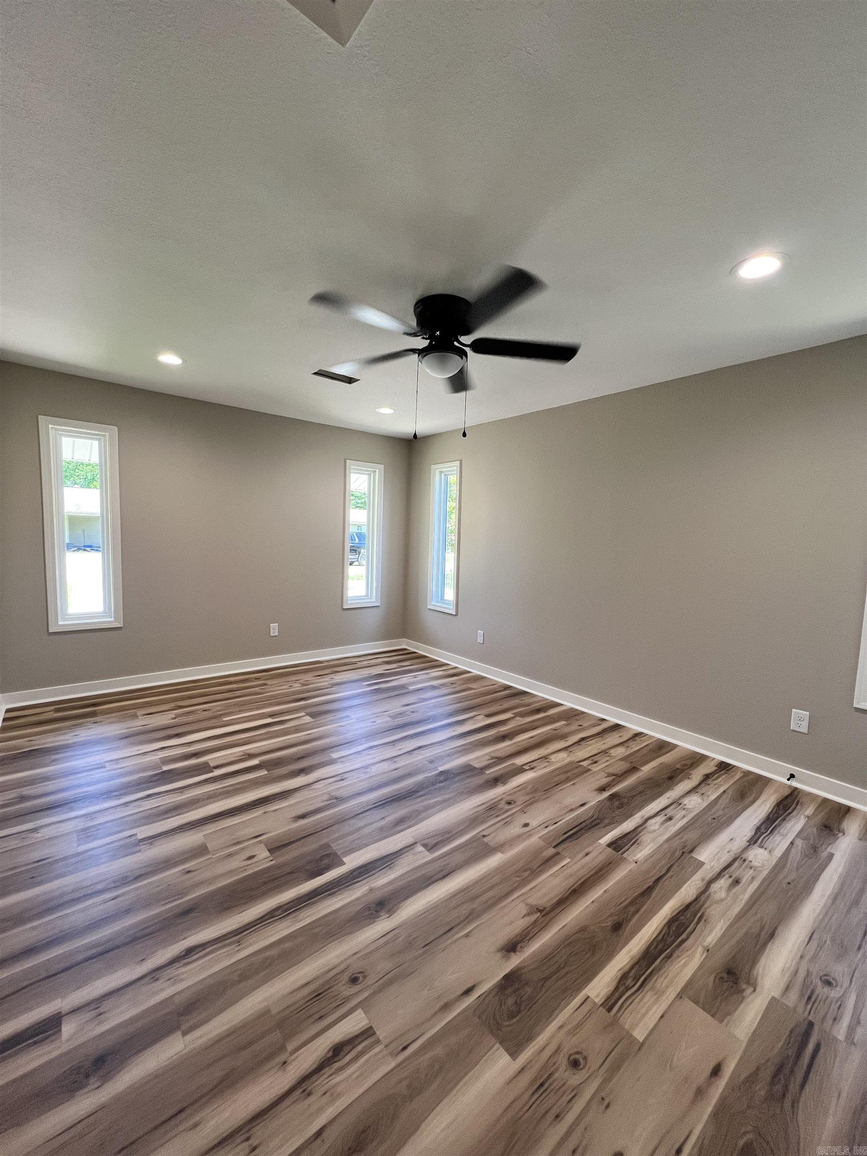 122 Holiday Terrace  Searcy, AR