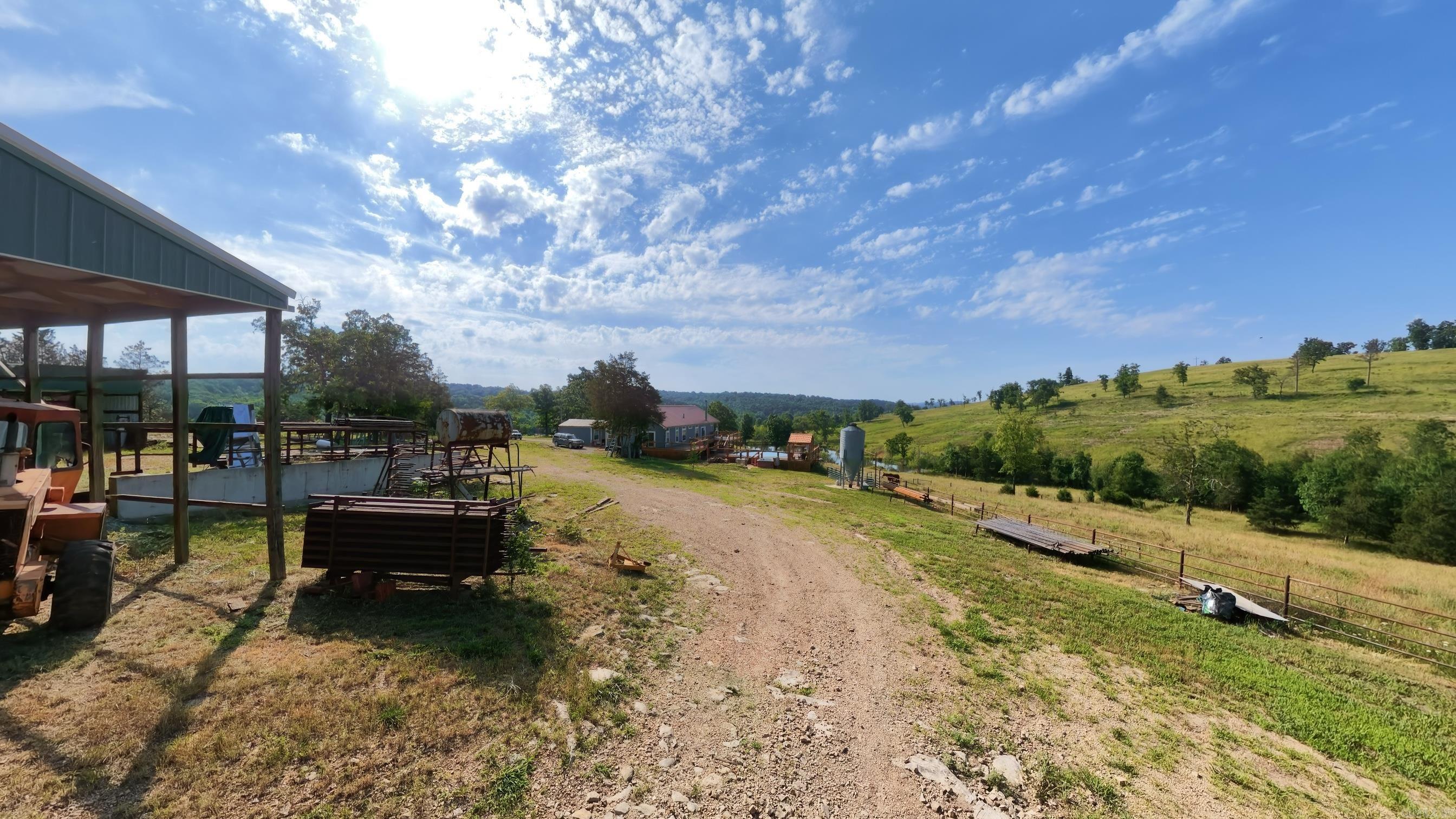 1986 County Road 504  Gainesville, MO