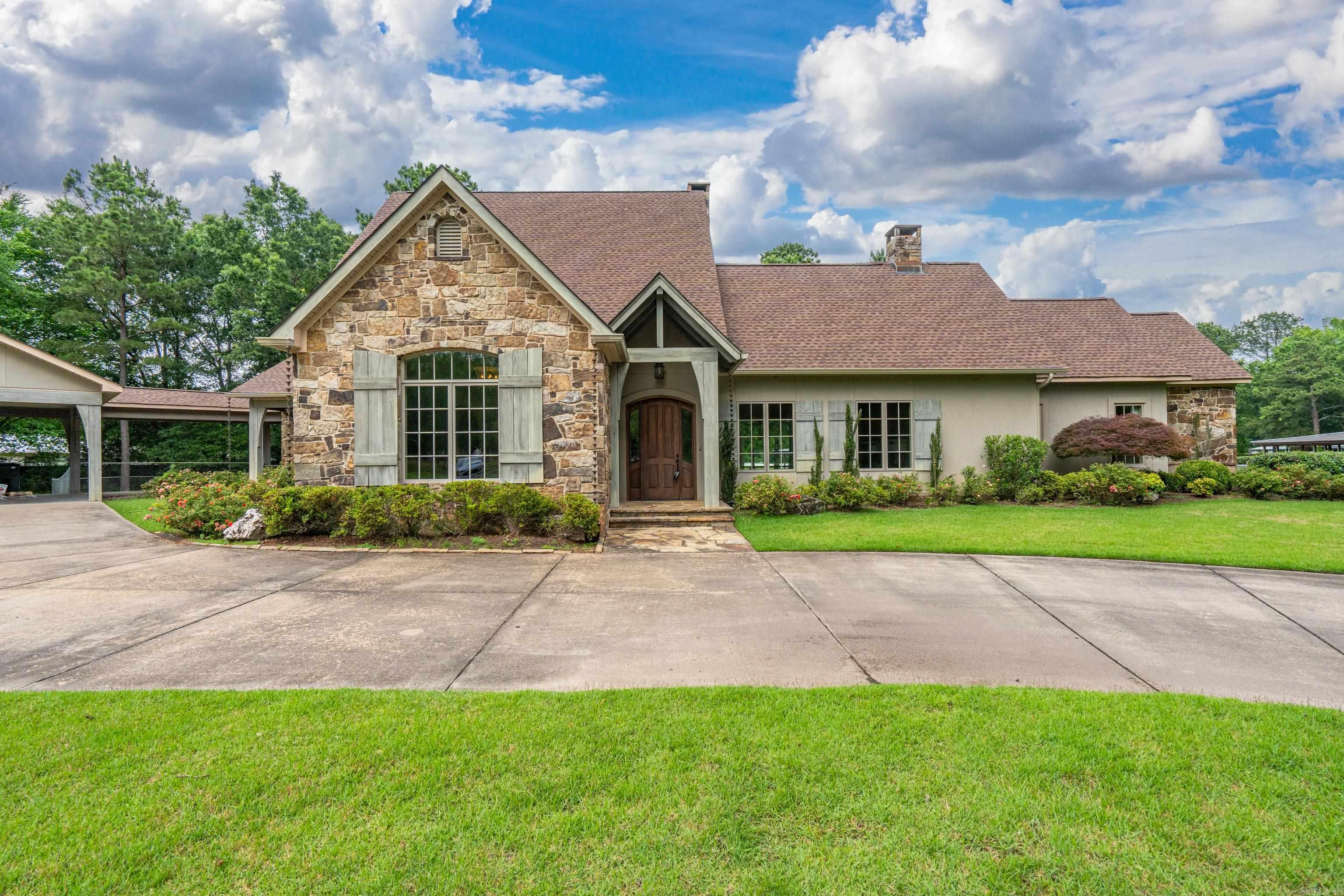 113 Tyler  Hot Springs, AR