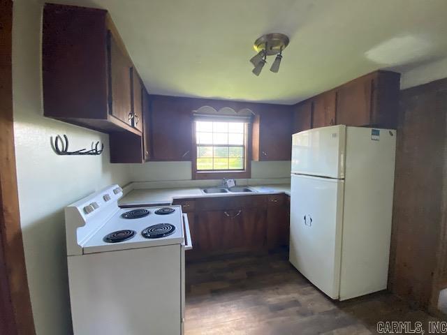 6939 W Highway 336  Clinton, AR