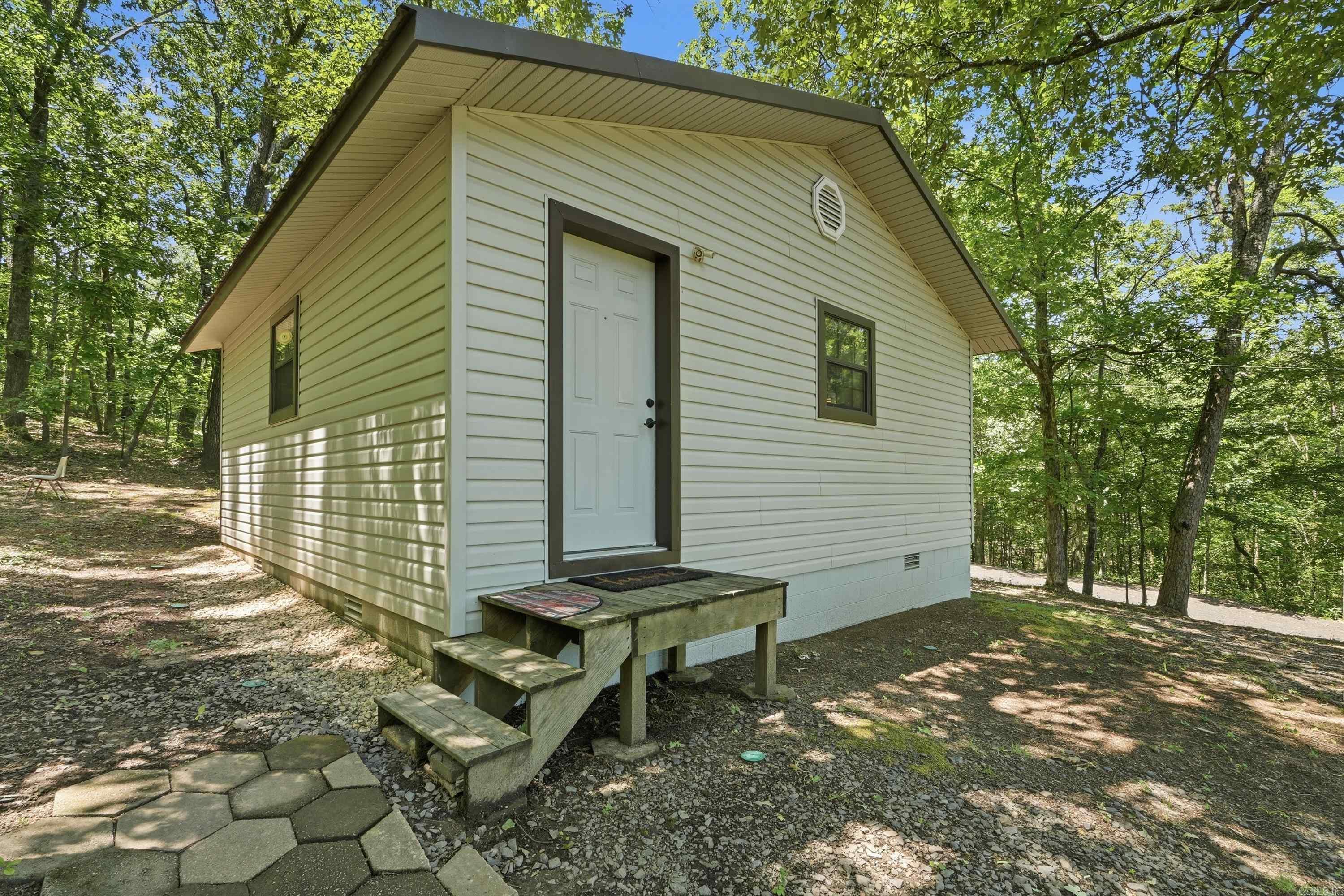296 Green Tree Road  Clinton, AR