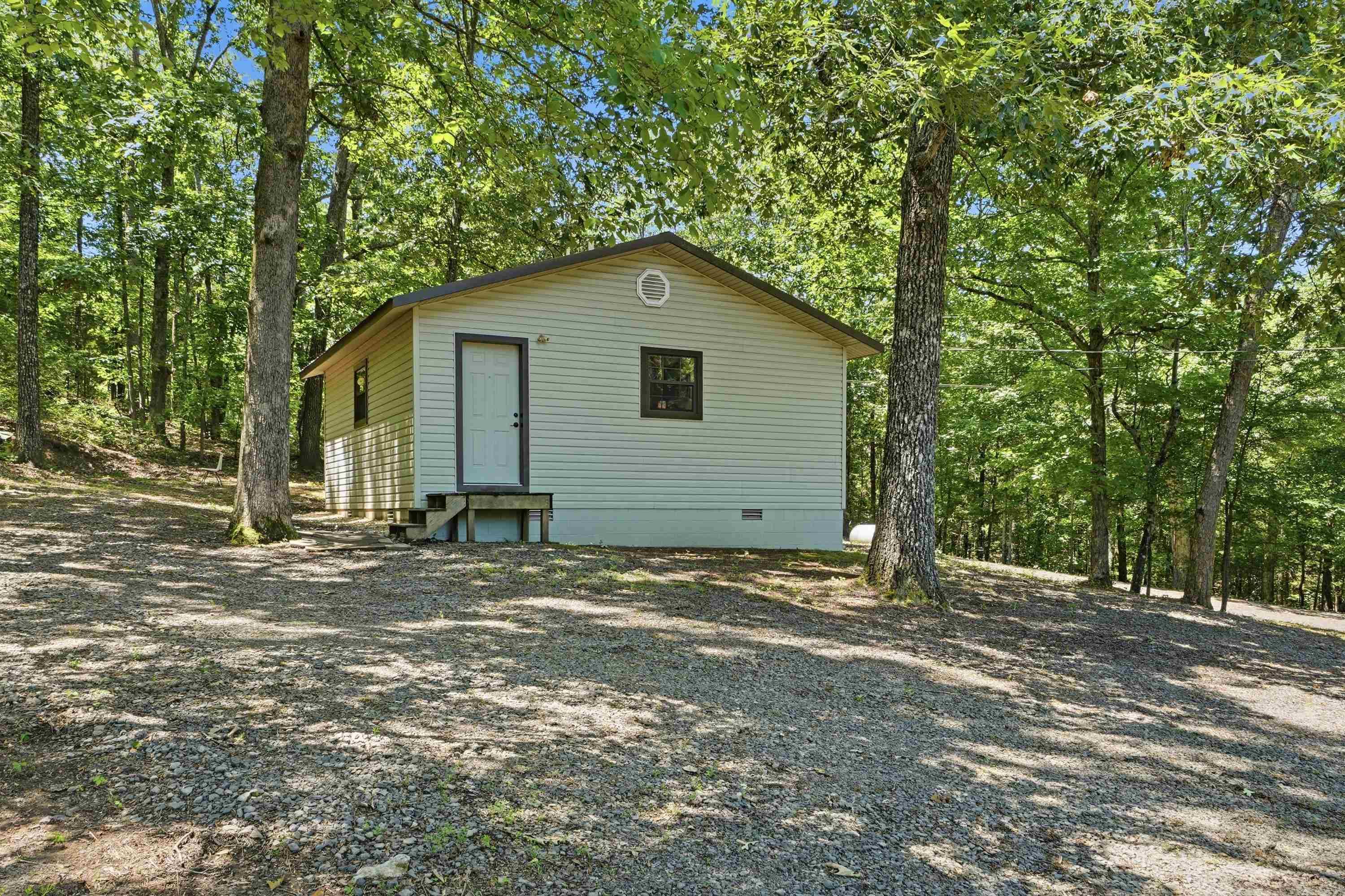 296 Green Tree Road  Clinton, AR