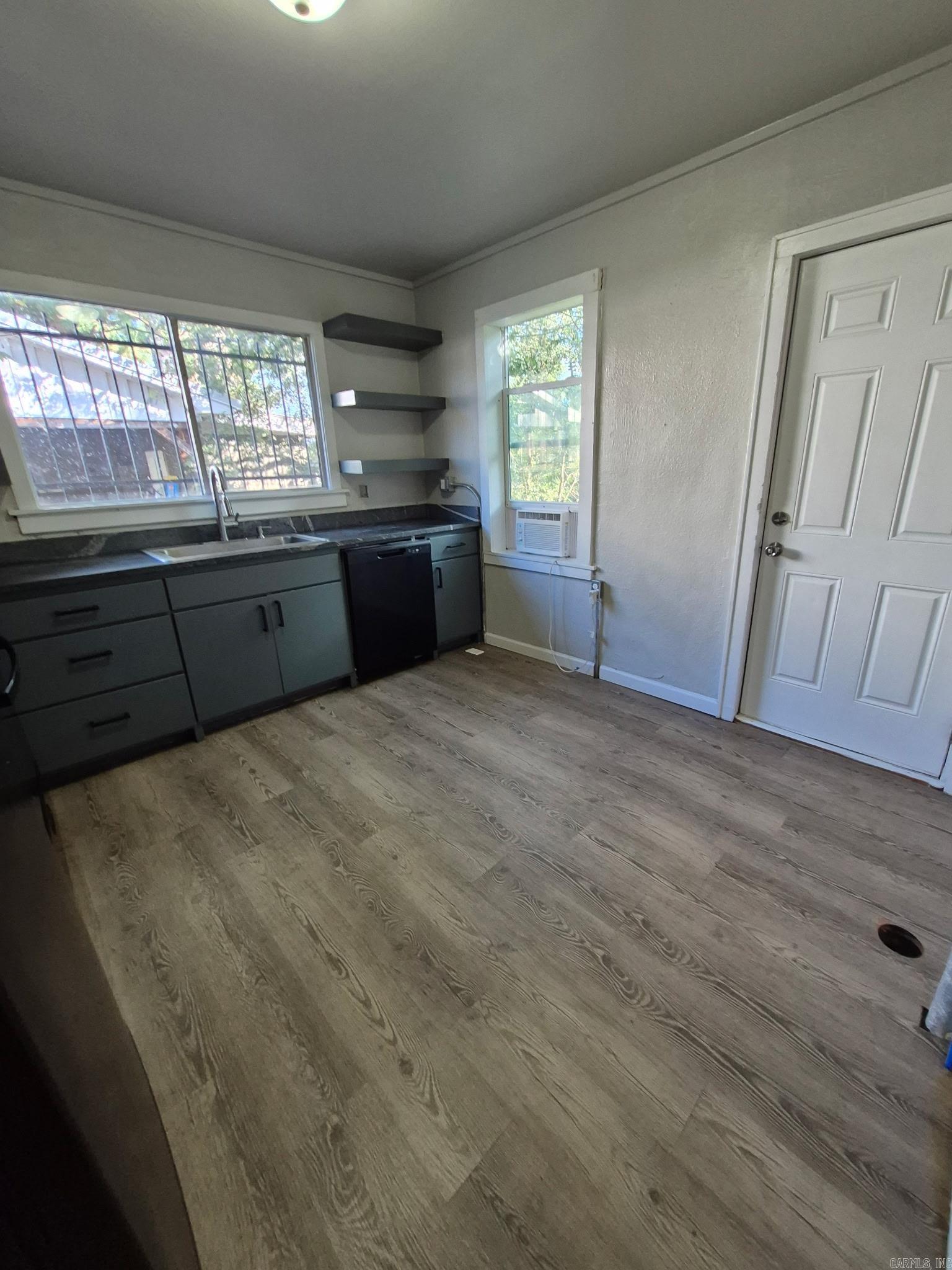 1005 West Saint Louis  Hot Springs, AR