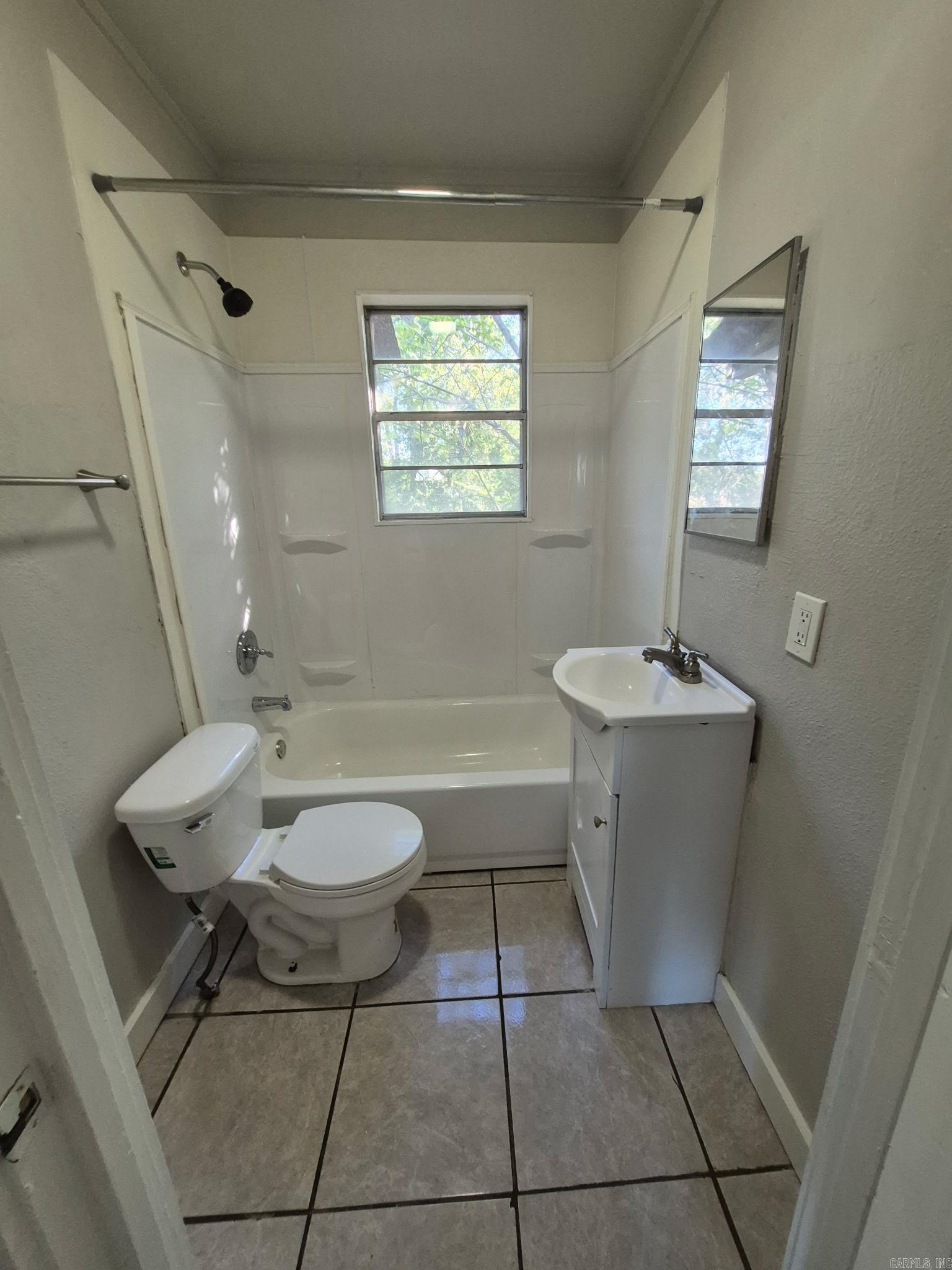 1005 West Saint Louis  Hot Springs, AR