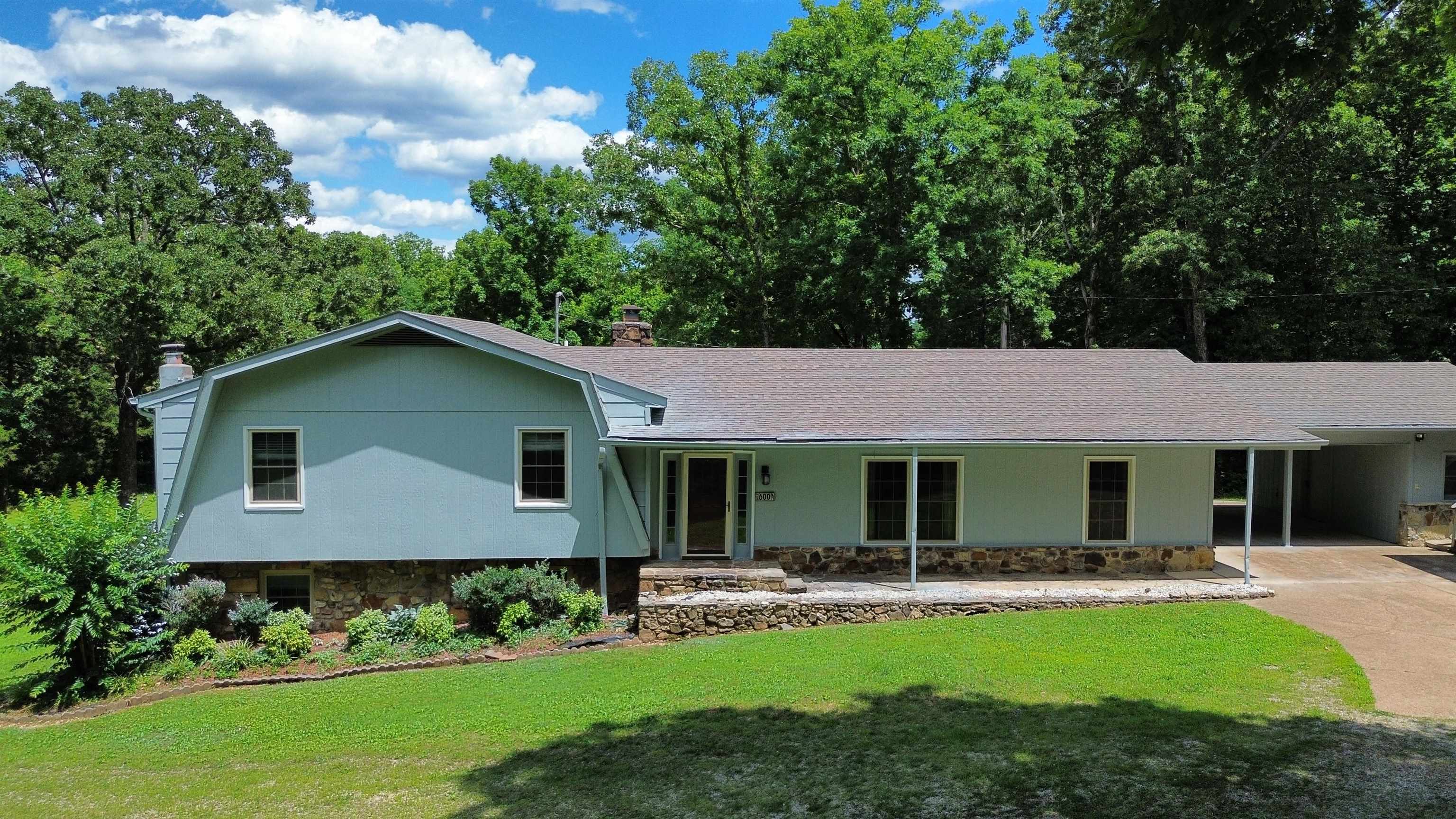 137 Rainbow  Hardy, AR