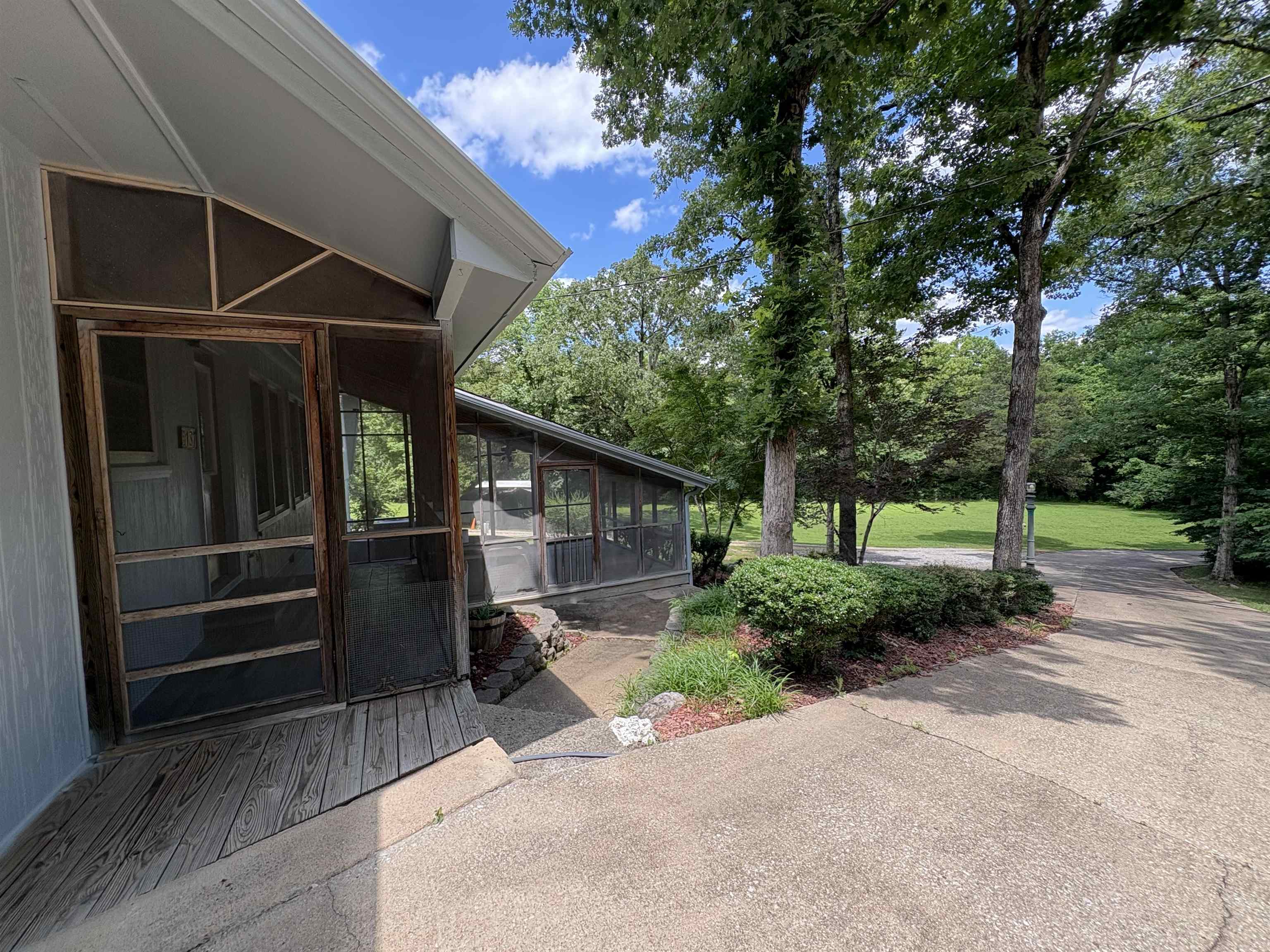 137 Rainbow  Hardy, AR
