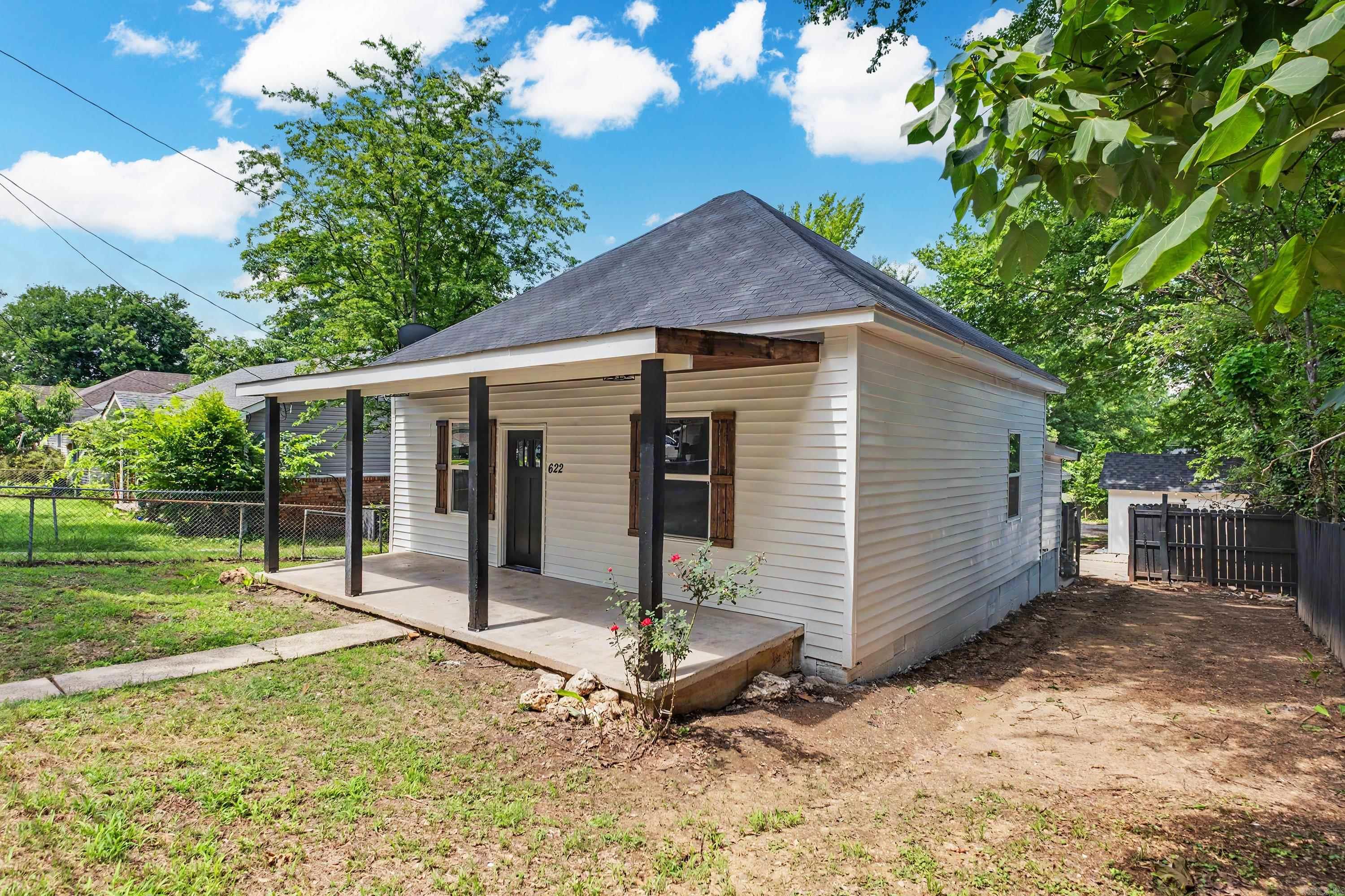622 Denton  Benton, AR