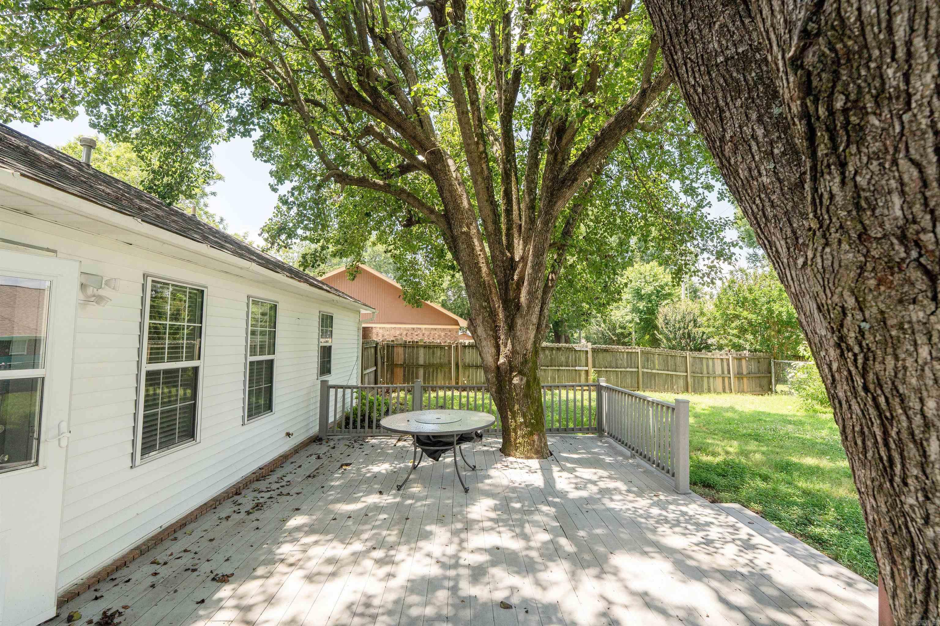 56 Sherwood  Searcy, AR