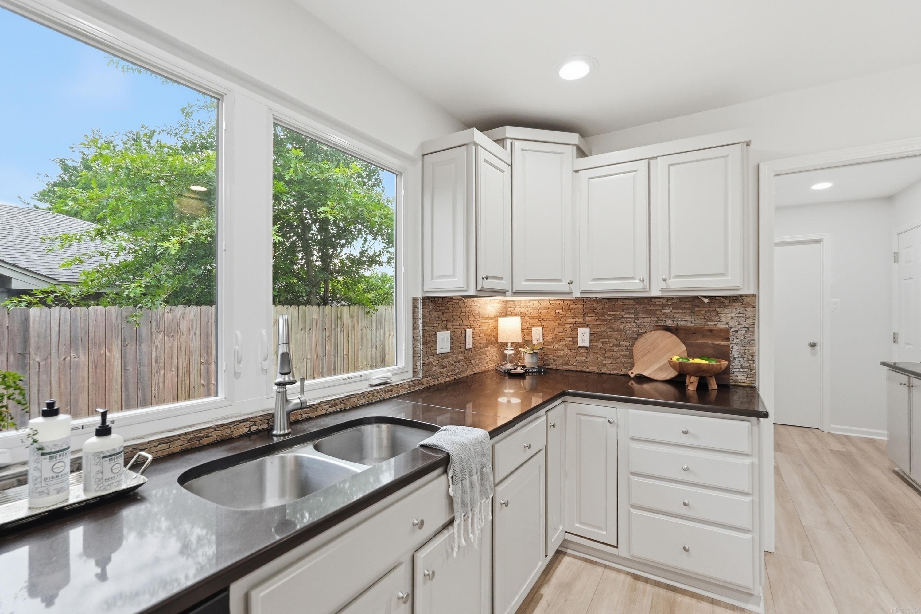 10919 Yosemite Valley  Little Rock, AR