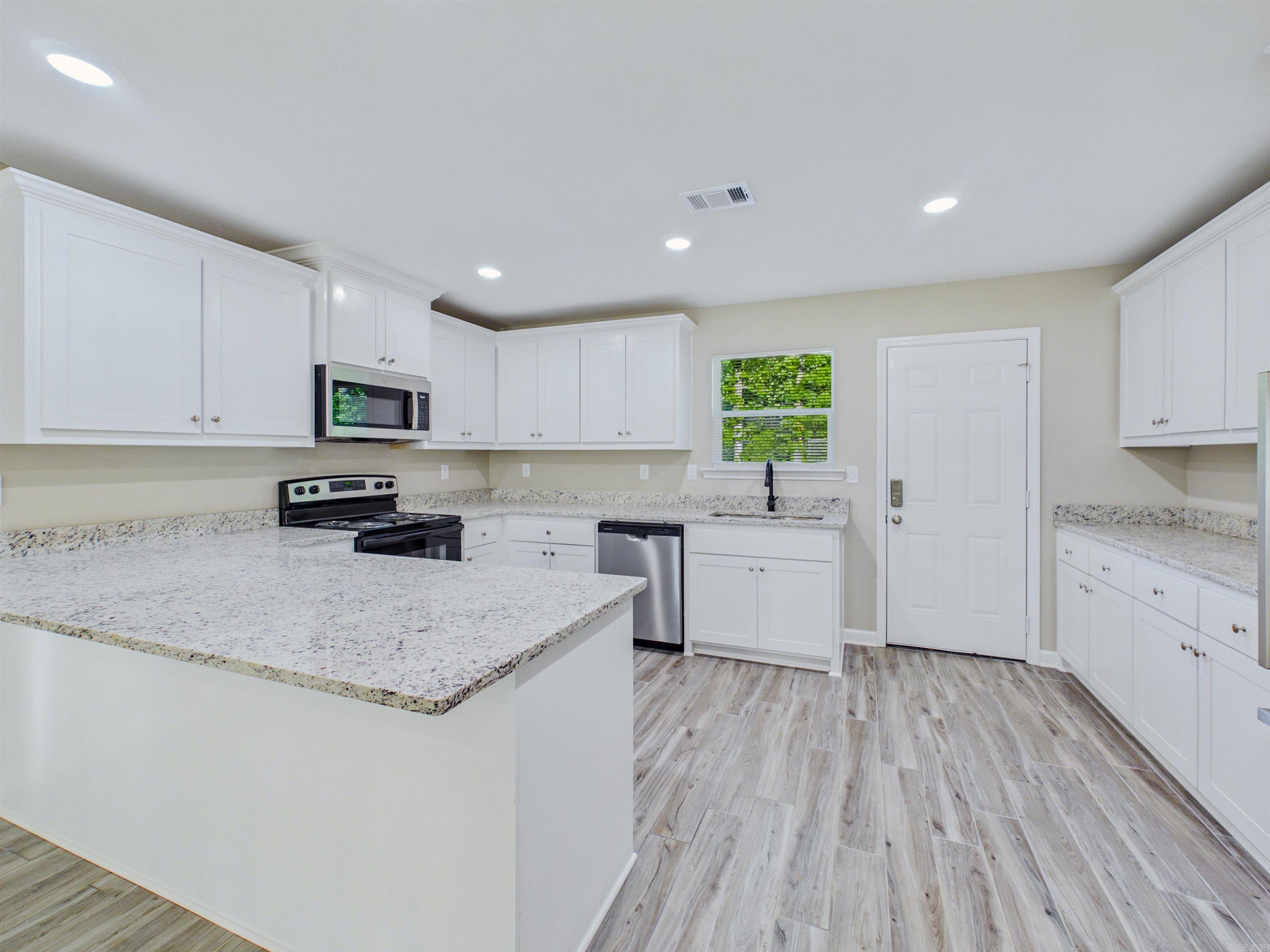 105 Coal Mountain Road  El Paso, AR