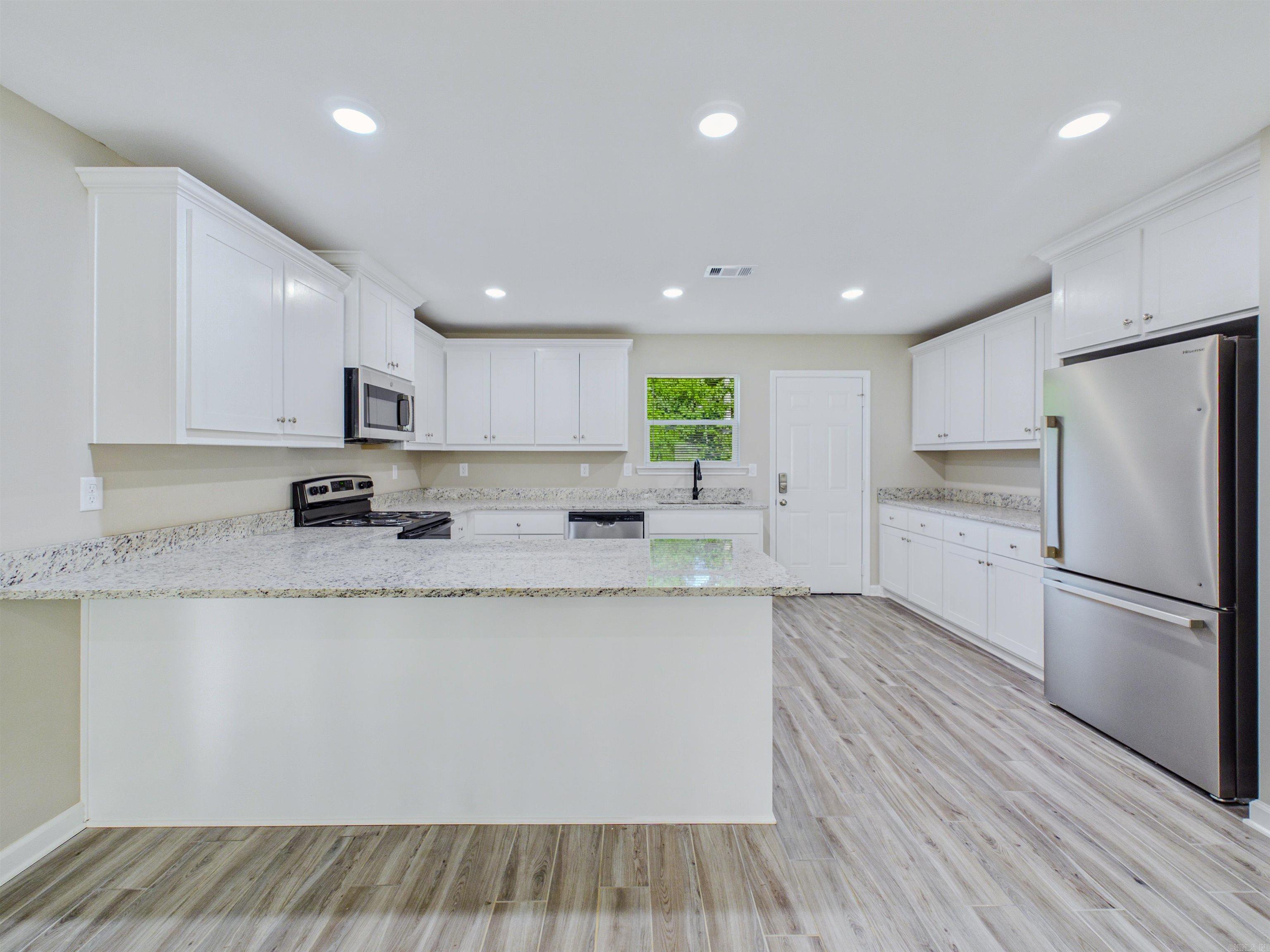105 Coal Mountain Road  El Paso, AR