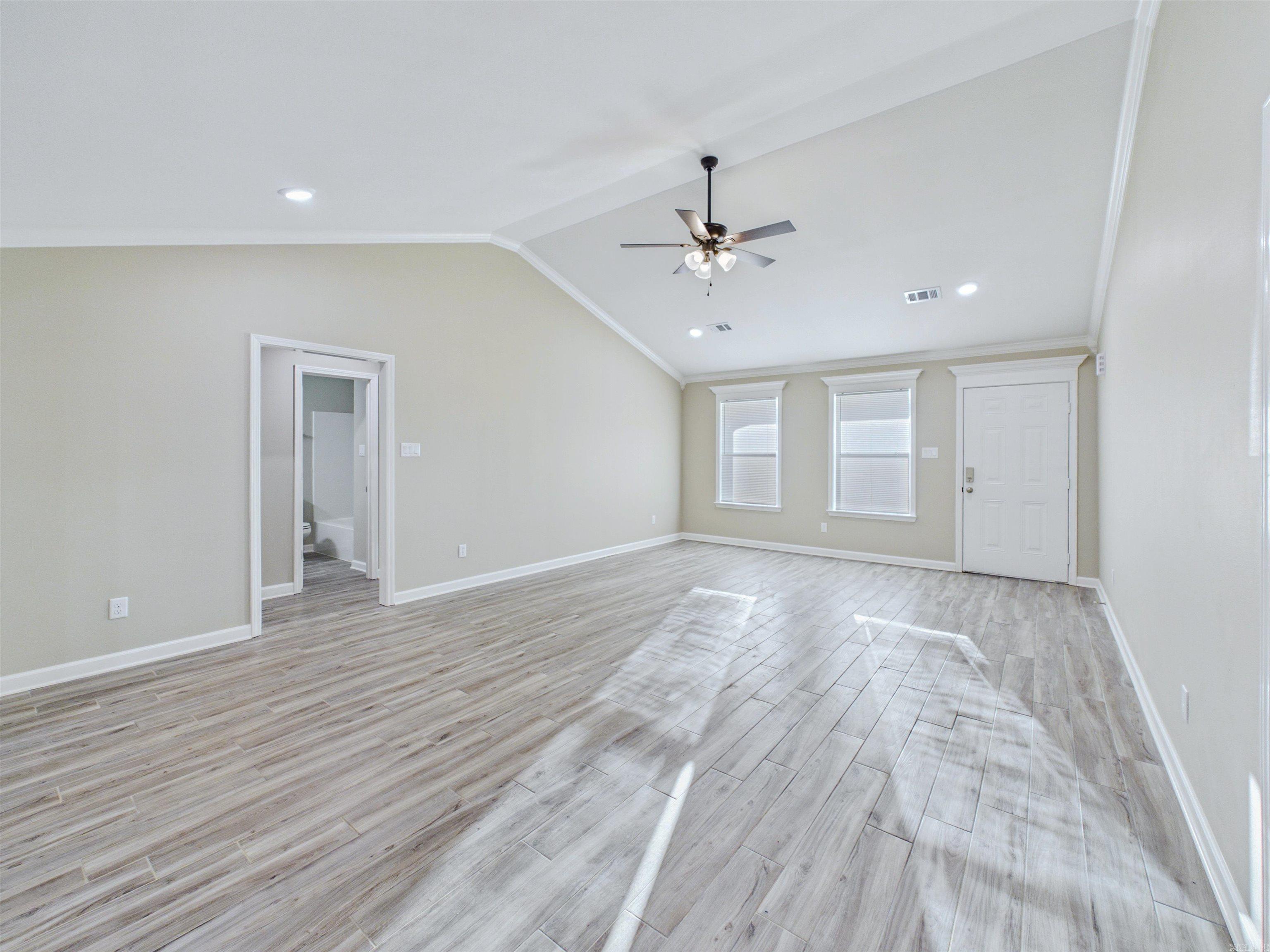 105 Coal Mountain Road  El Paso, AR