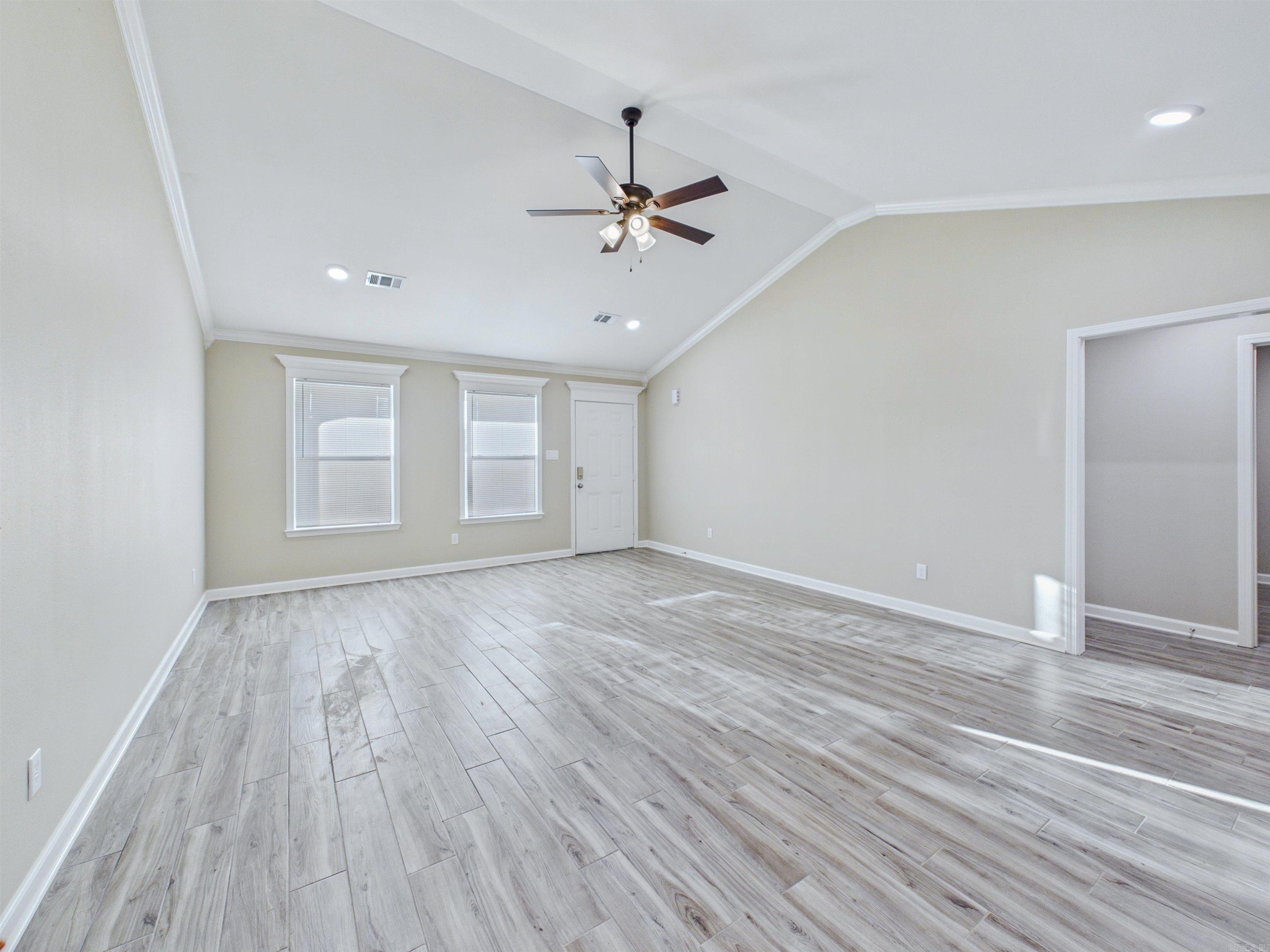 105 Coal Mountain Road  El Paso, AR