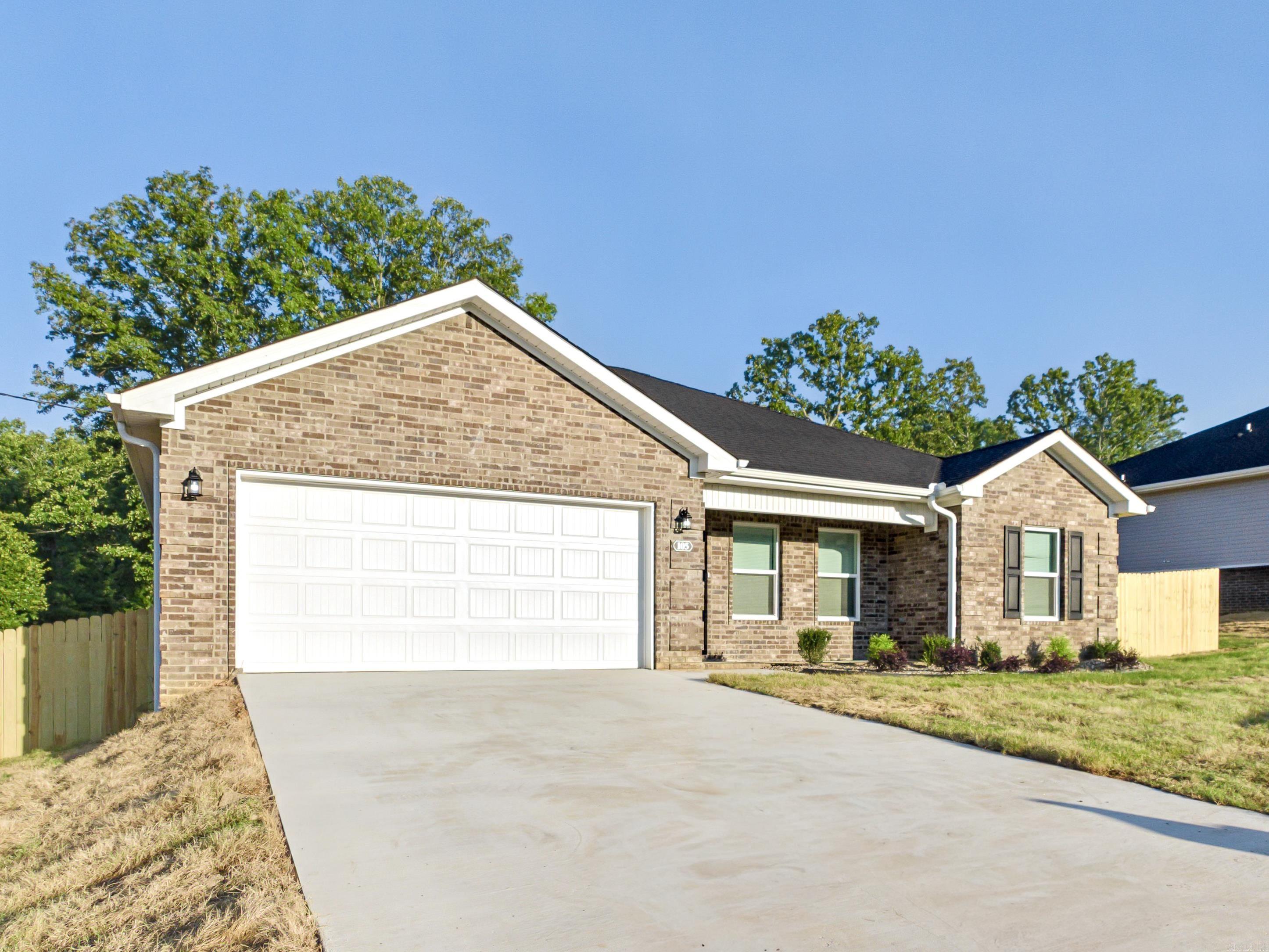 105 Coal Mountain Road  El Paso, AR