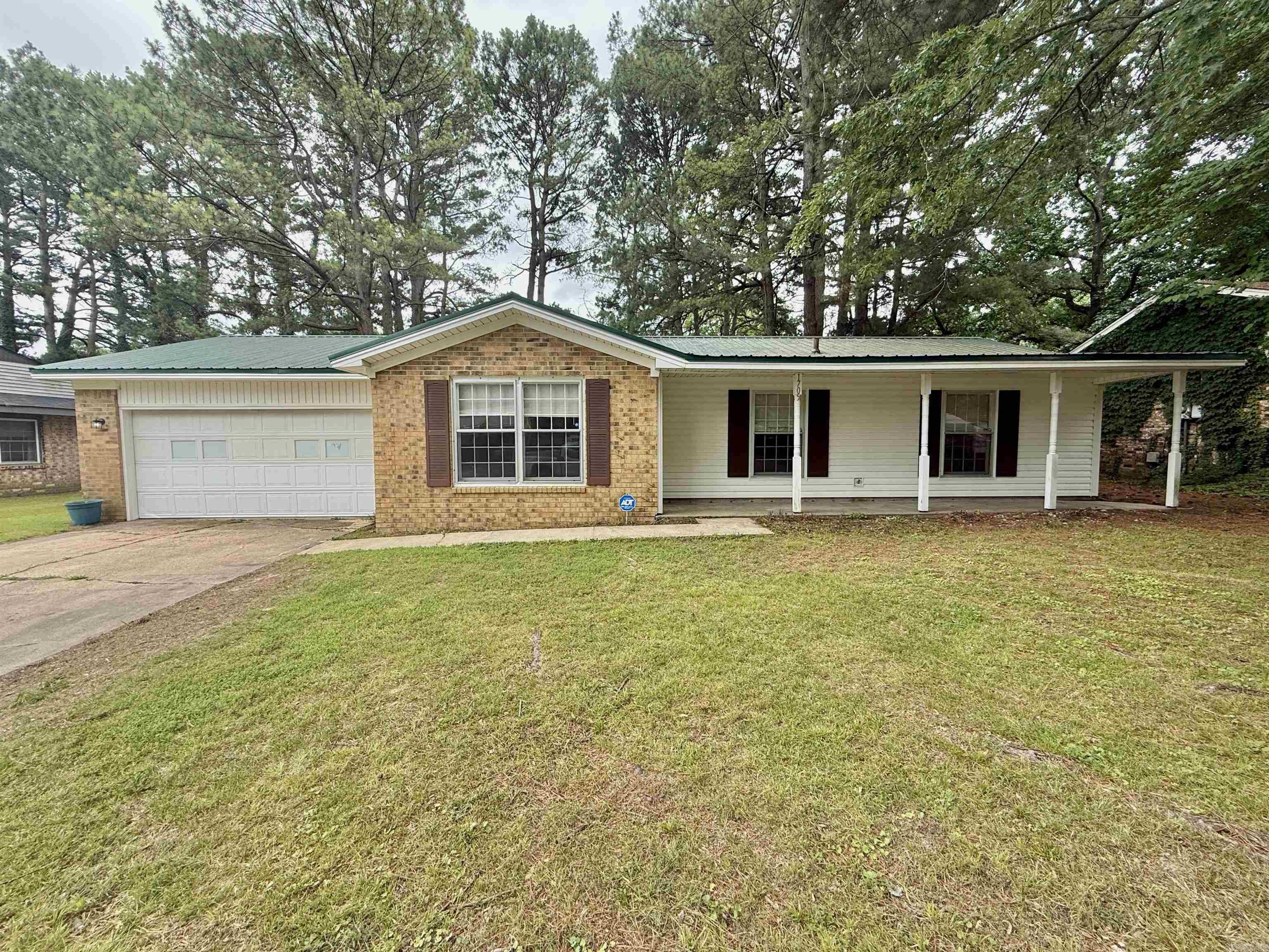 1705 Colonial  Jonesboro, AR