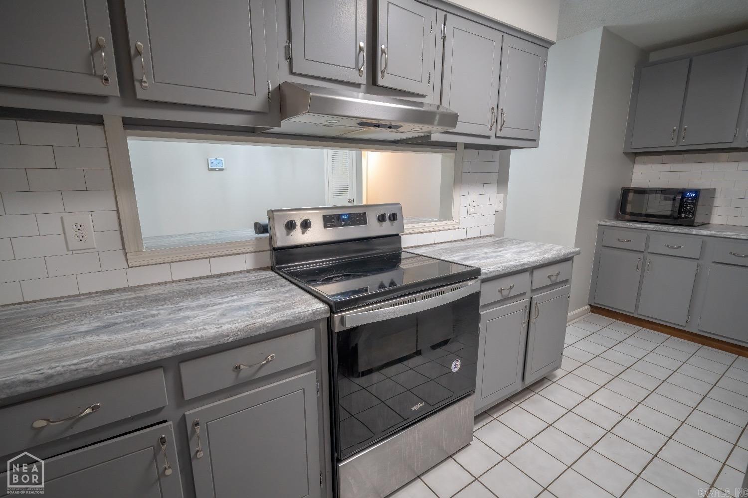 1705 Colonial  Jonesboro, AR
