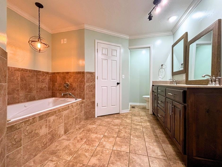 67 Highland Cove  Highland, AR