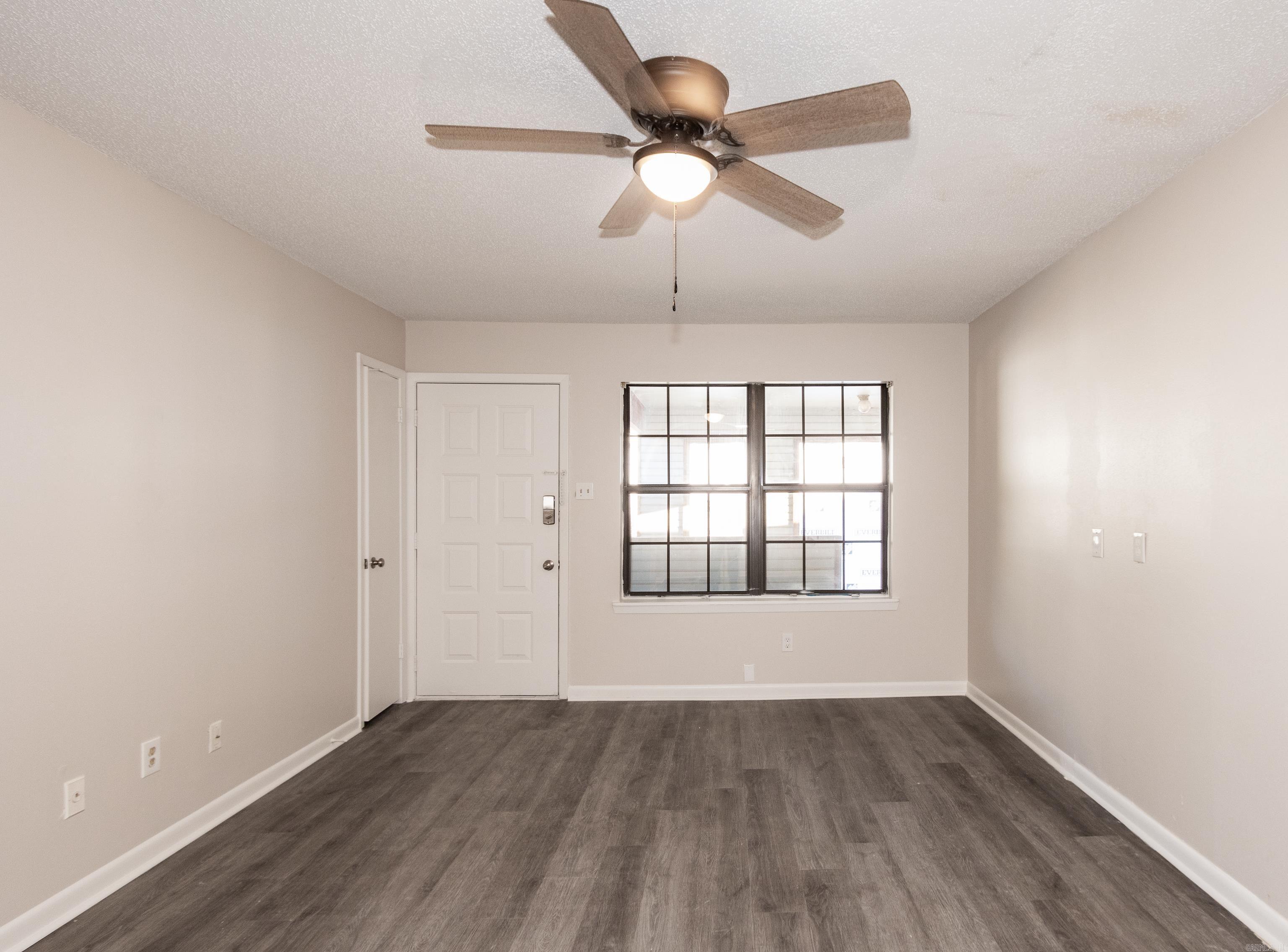 1100 Brookside Woodland Peak Apartments Little Rock, AR