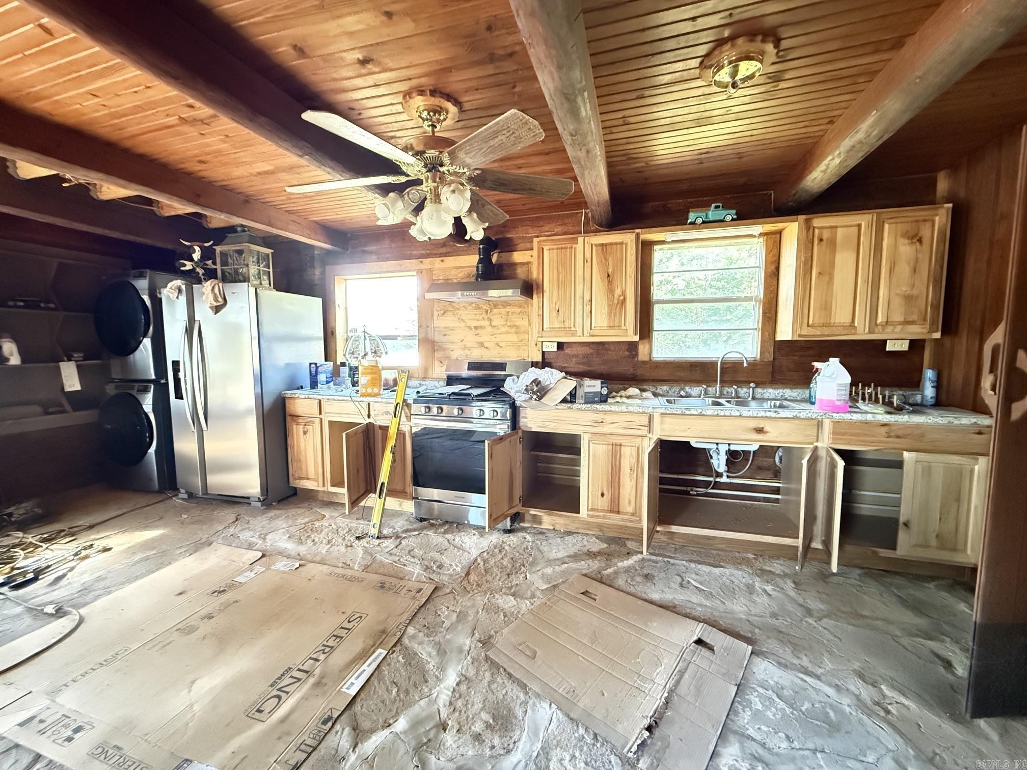 6718 Highway 65 S  Clinton, AR