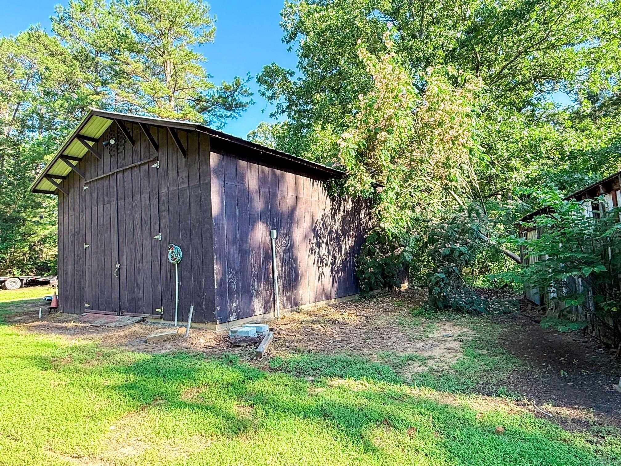 6718 Highway 65 S  Clinton, AR