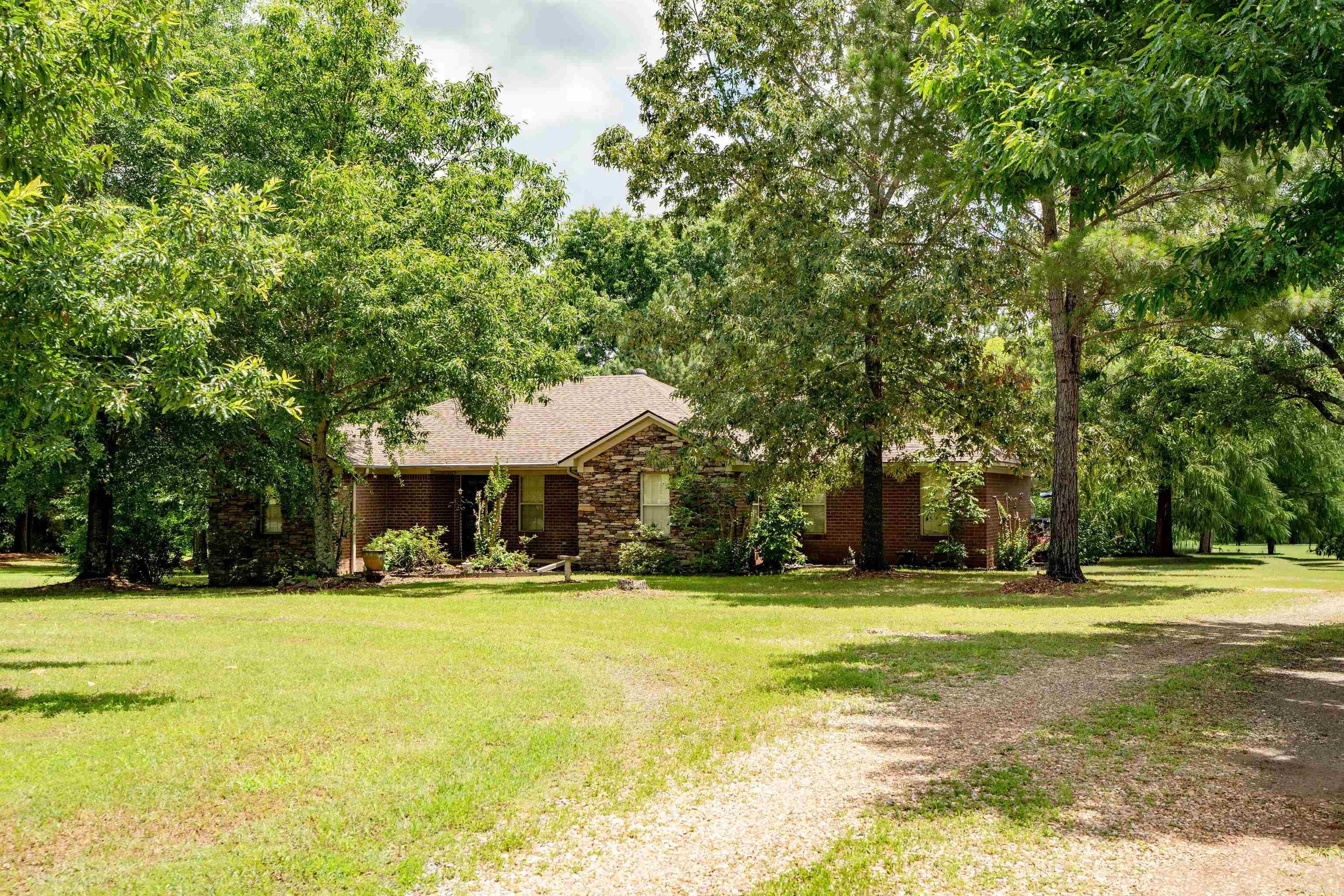 187 E Enders  Quitman, AR