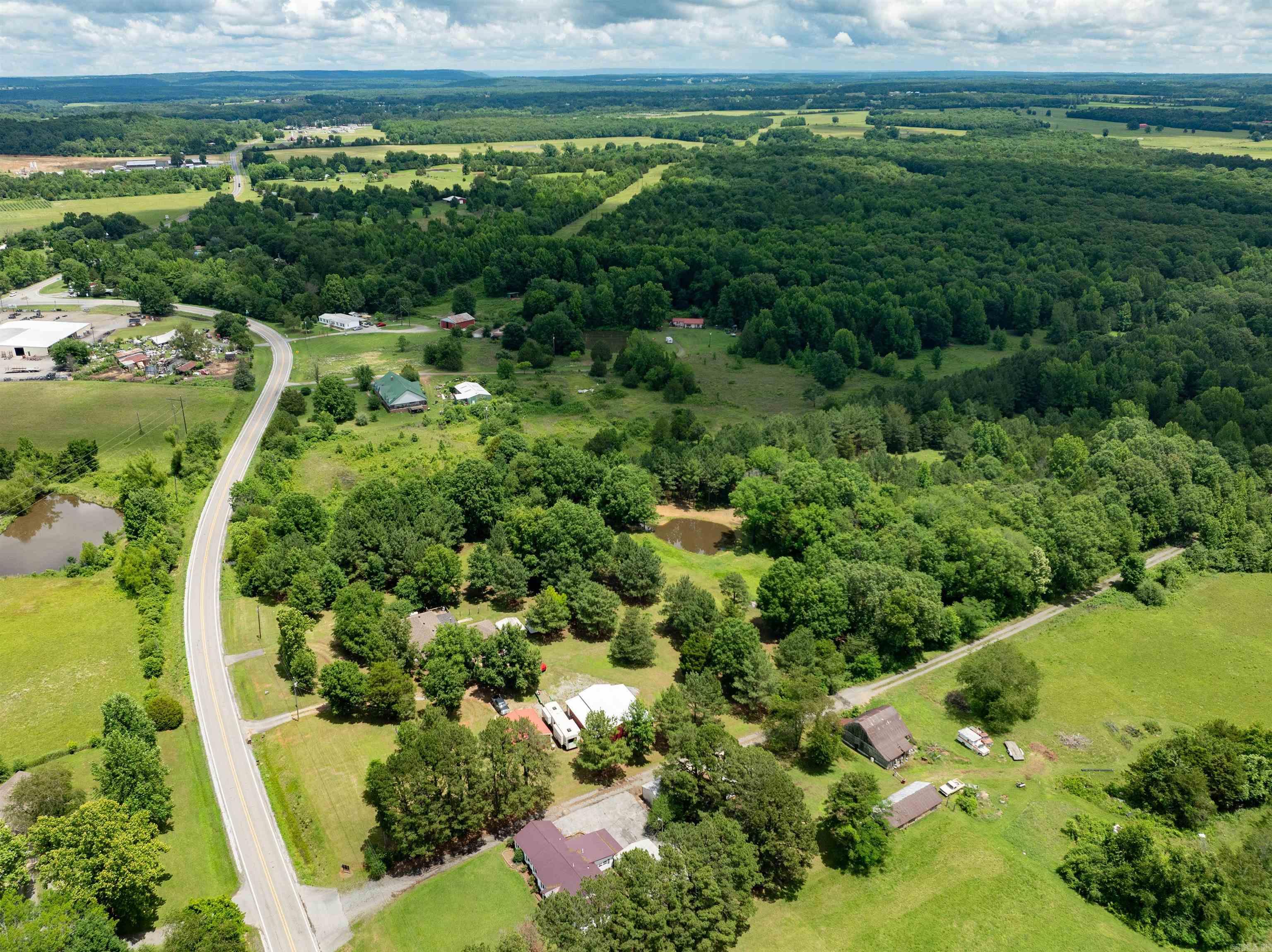 187 E Enders  Quitman, AR