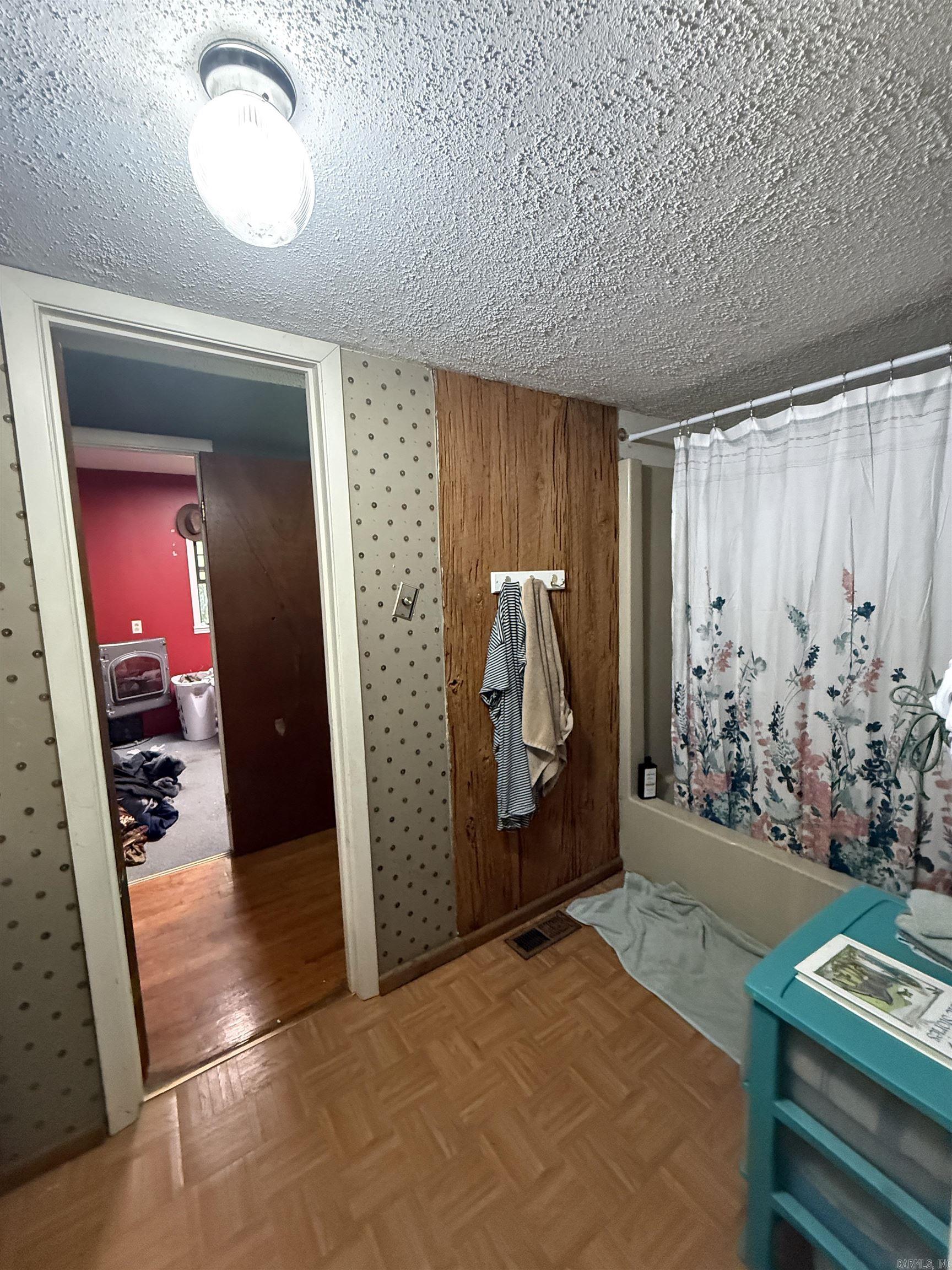 25100 Blue Gill Dr  Roland, AR