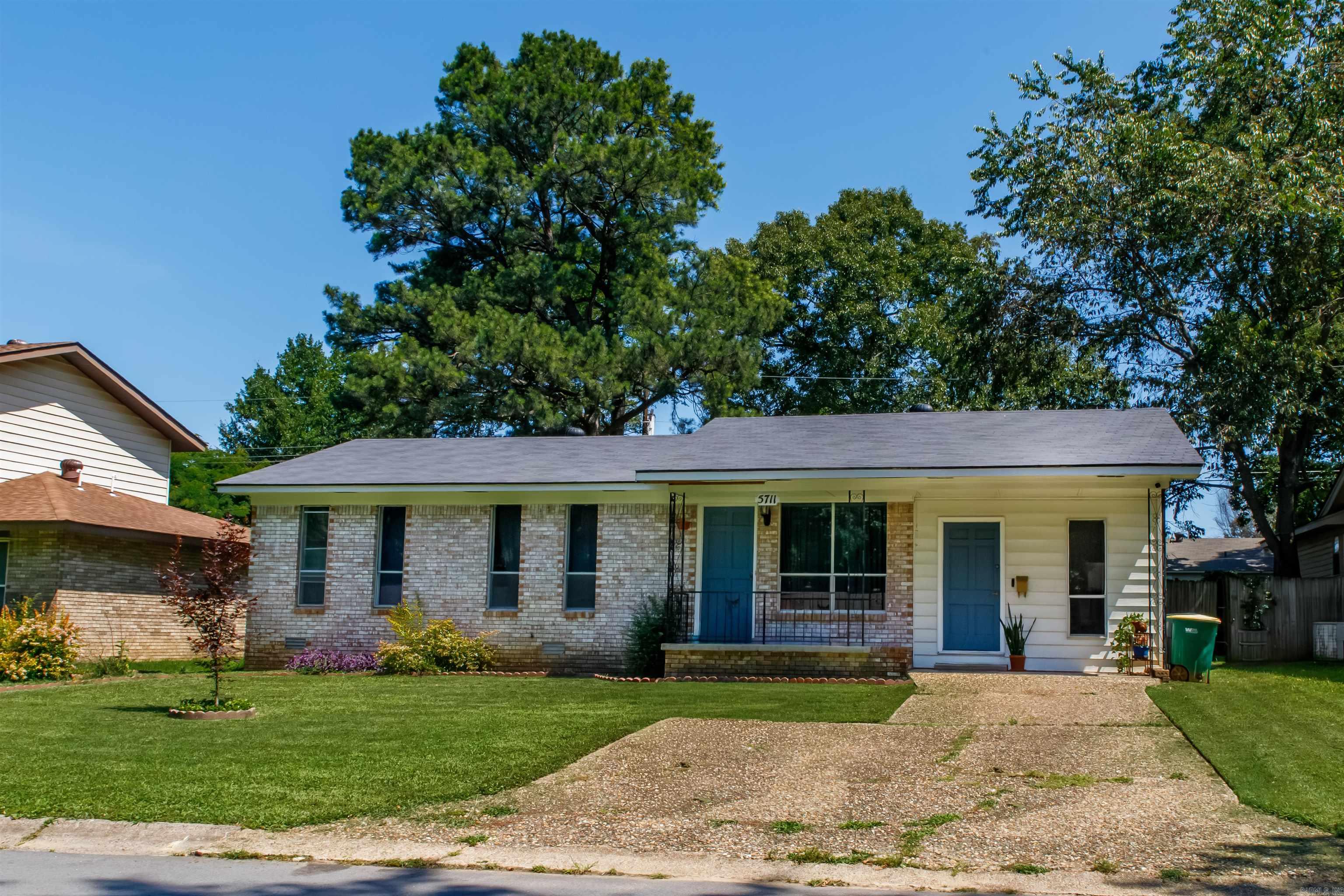 5711 Woodridge  Sherwood, AR