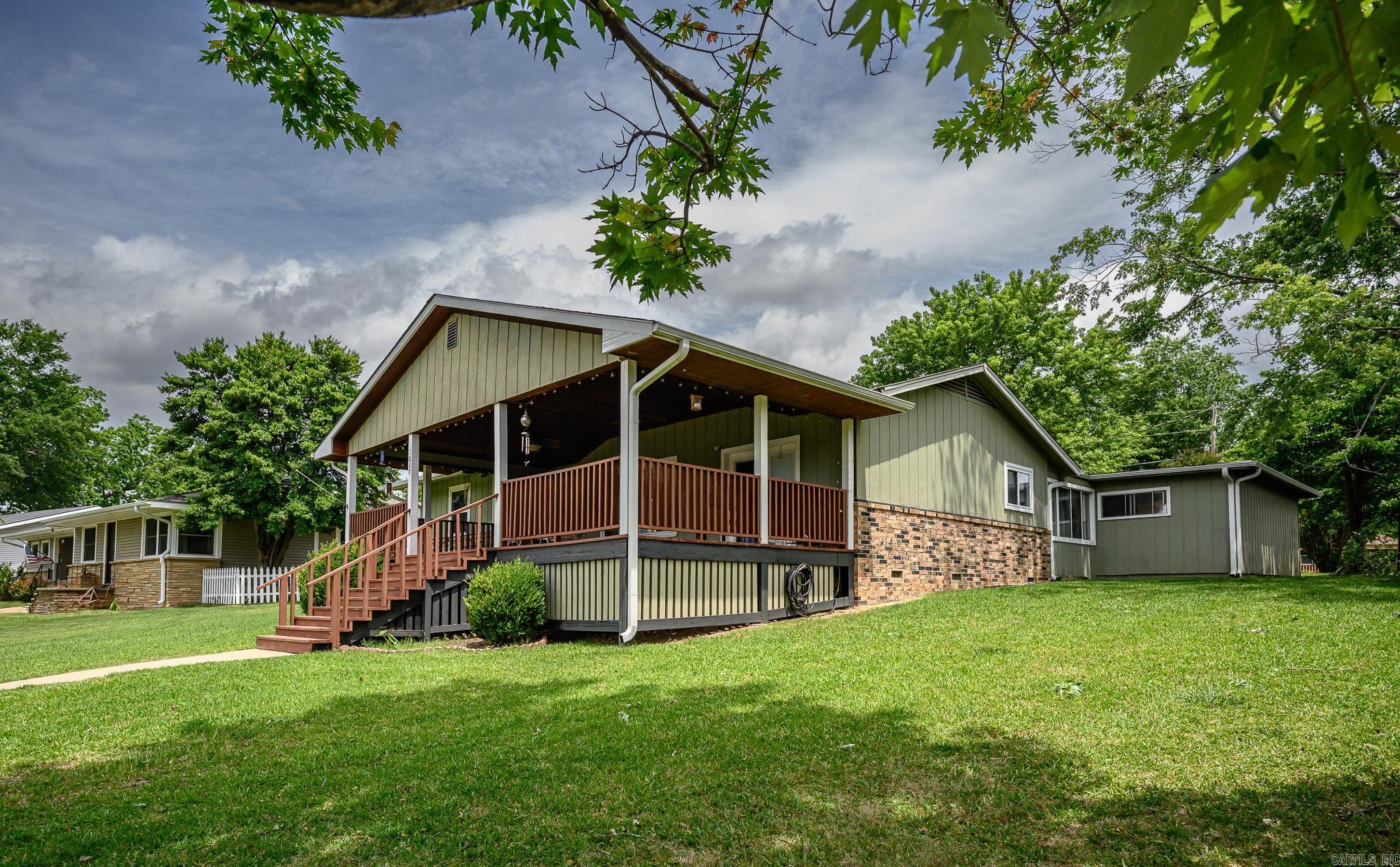1007 Lakeside  Mena, AR