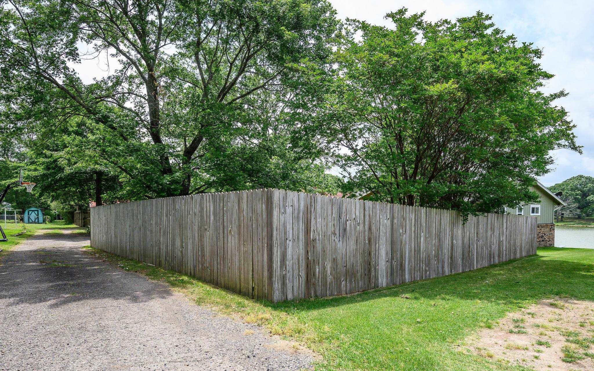 1007 Lakeside  Mena, AR
