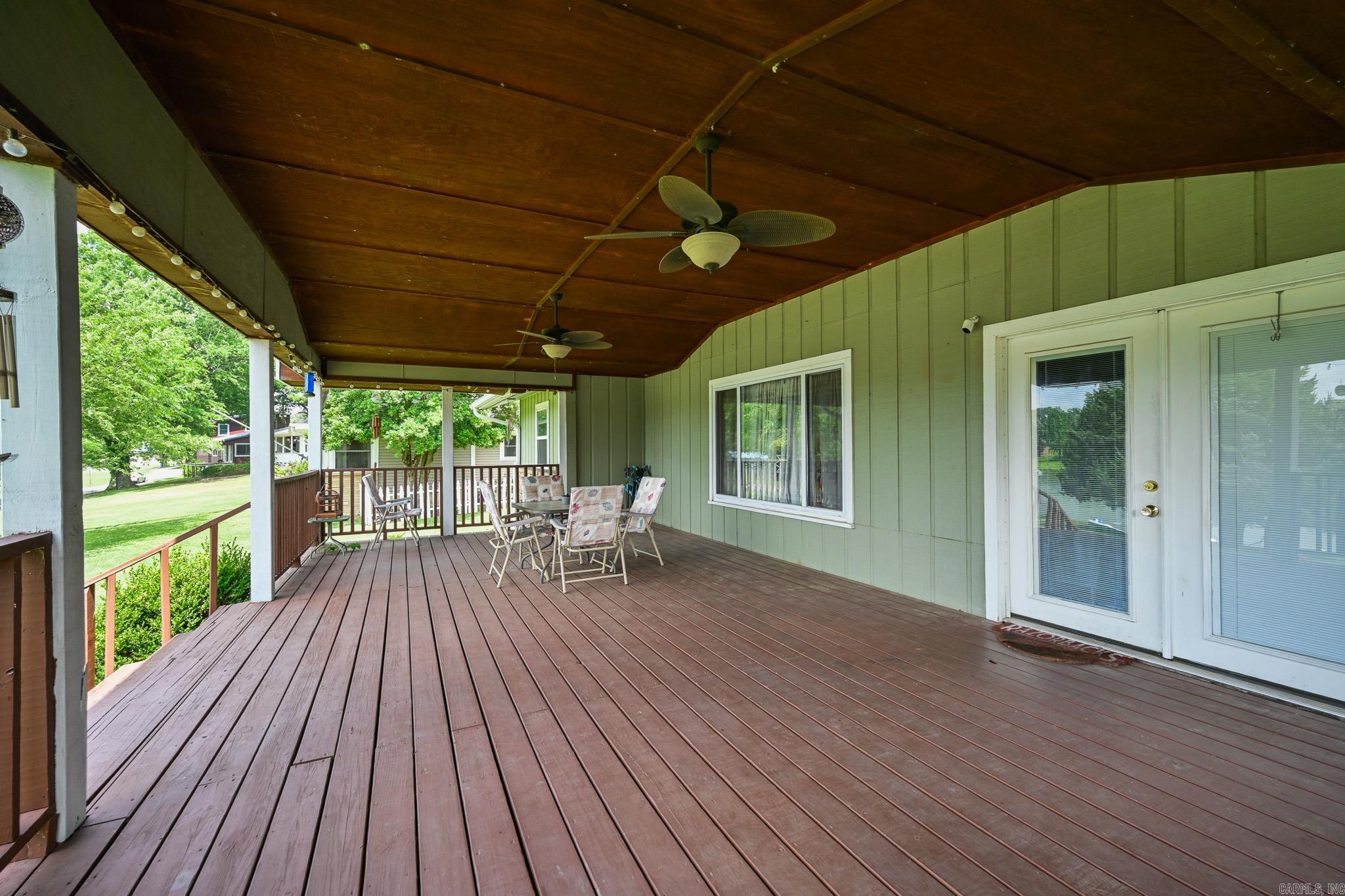 1007 Lakeside  Mena, AR