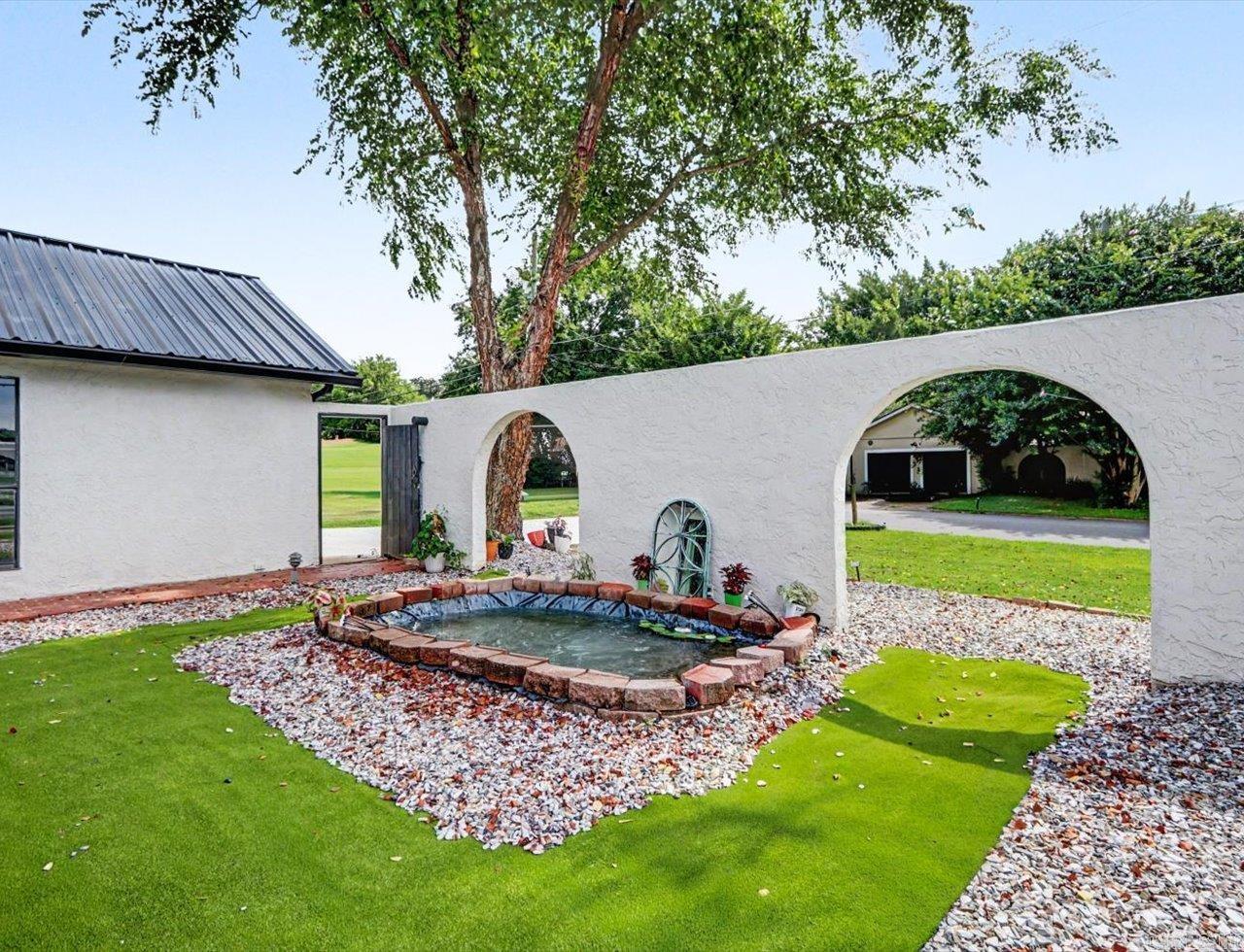 101 Cedarwood  Hot Springs, AR