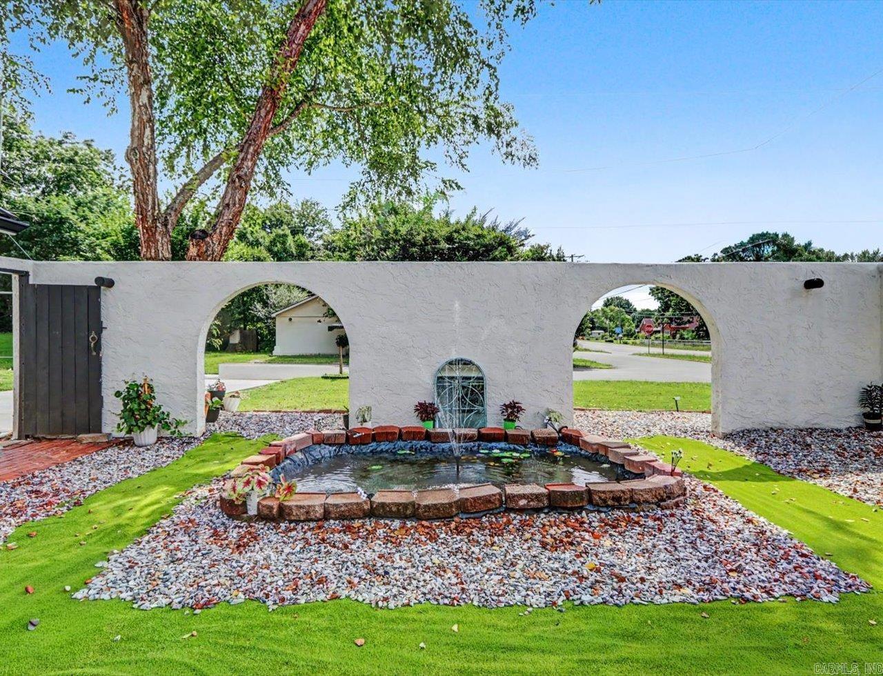 101 Cedarwood  Hot Springs, AR