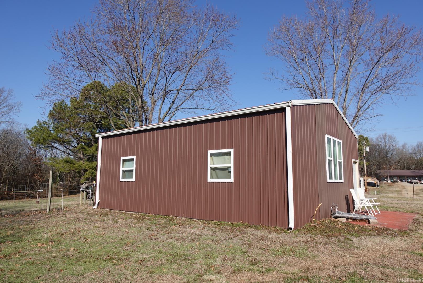 7238 Highway 90  Rector, AR