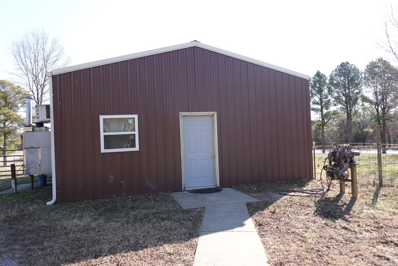 7238 Highway 90  Rector, AR